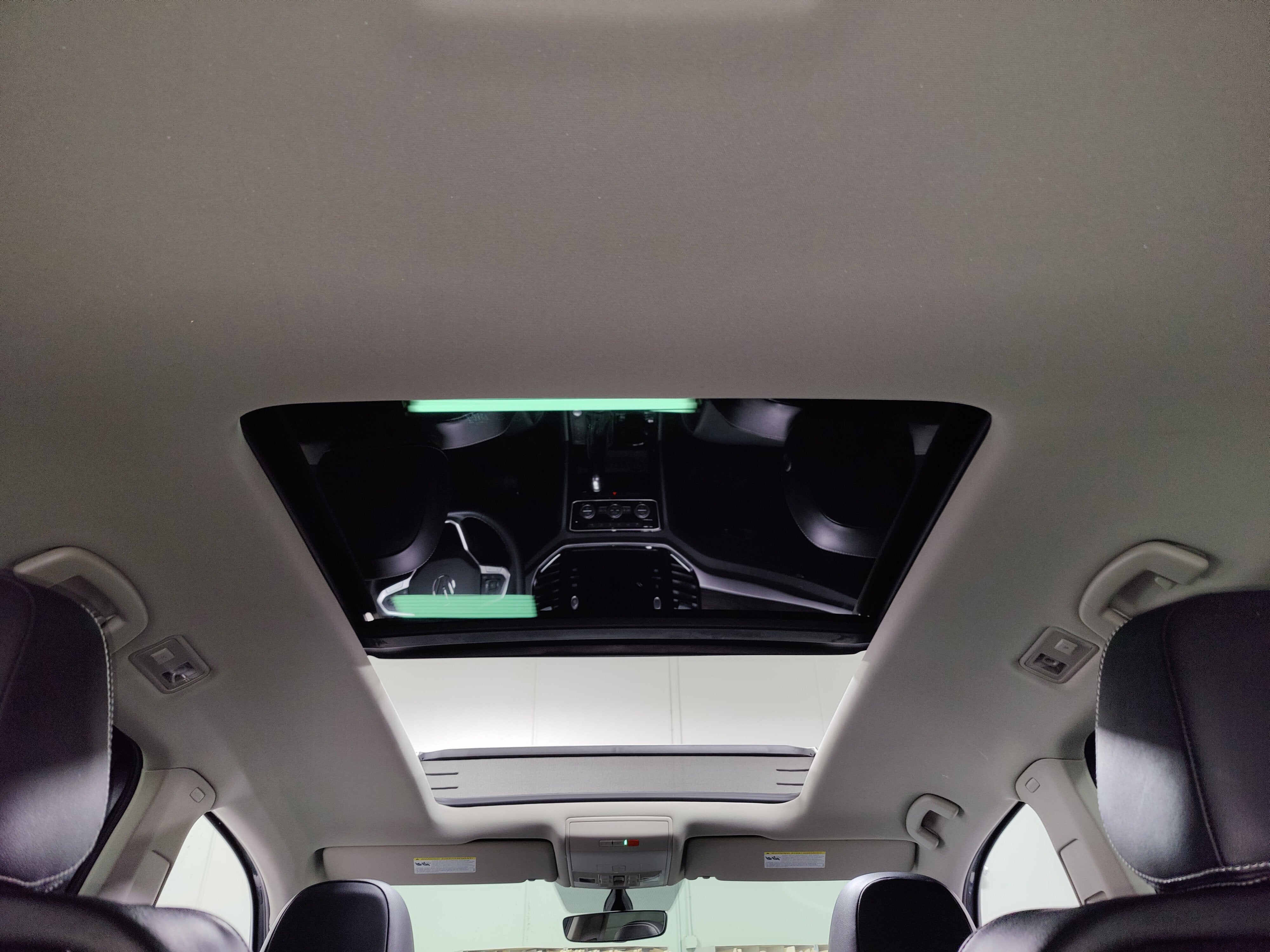 2022 Volkswagen Atlas AWD V6 SE w/Technology/Sunroof