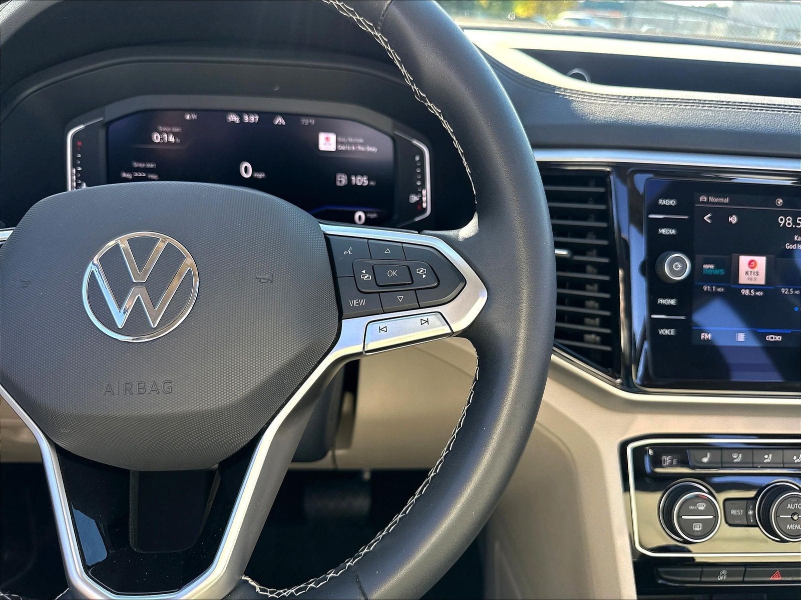 2023 Volkswagen Atlas V6 AWD SE w/Technology & Sunroof