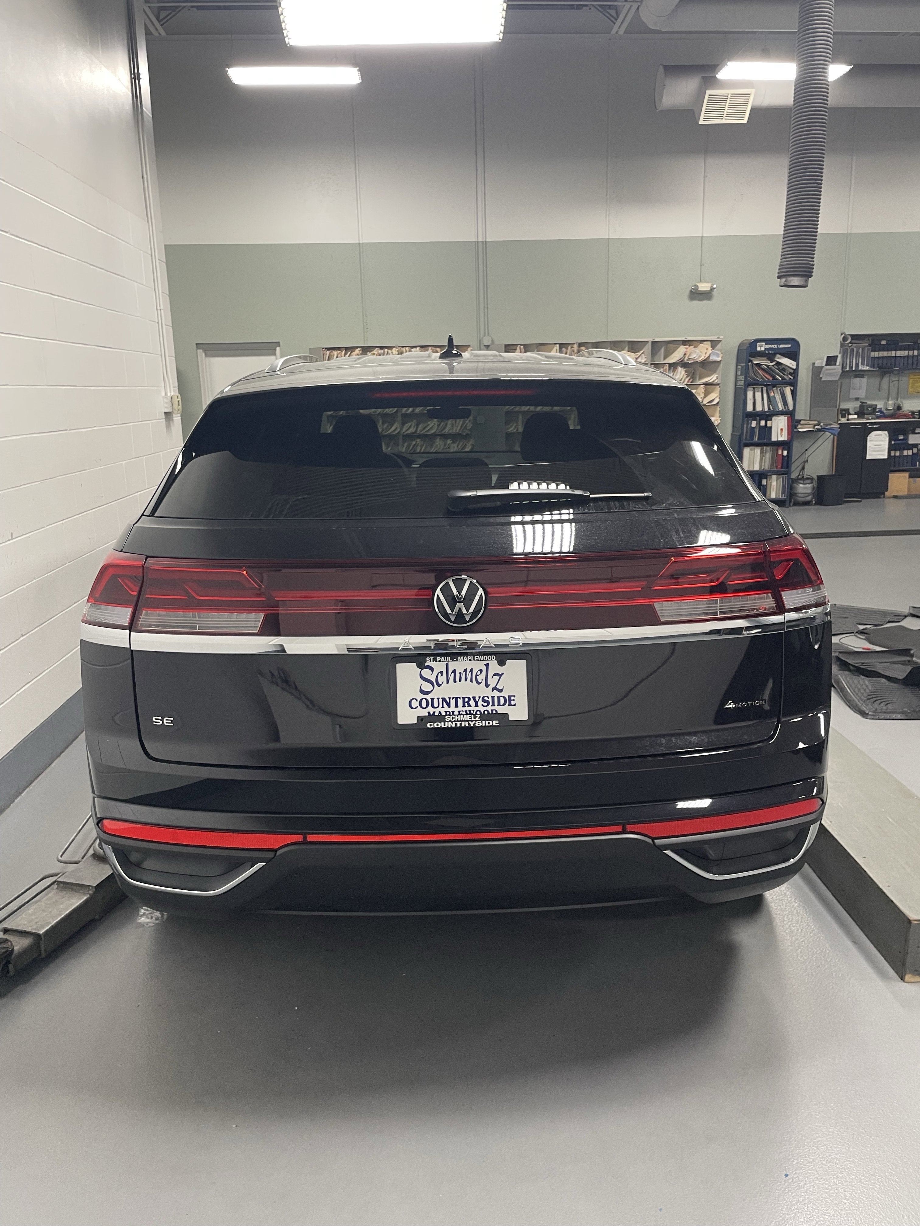 2026 Volkswagen Atlas Cross Sport 2.0T SE