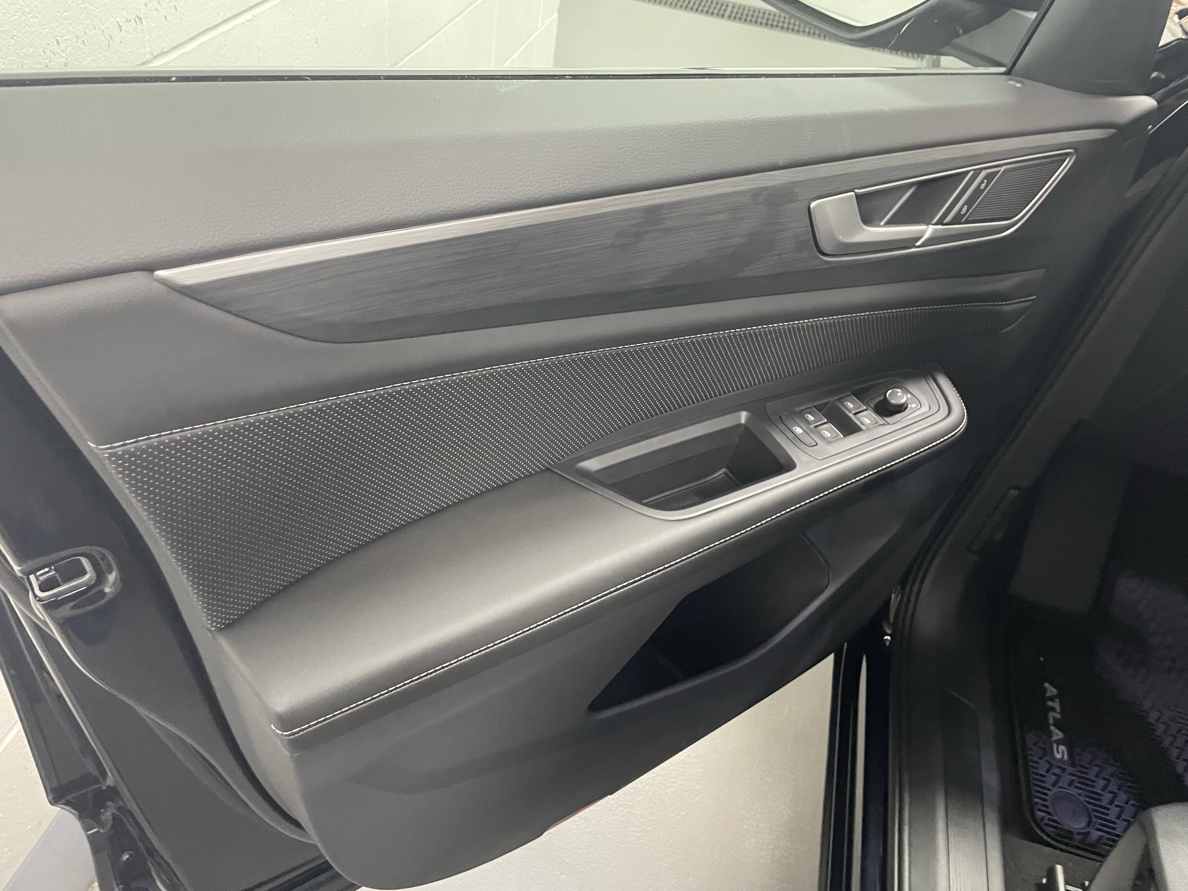 2026 Volkswagen Atlas Cross Sport 2.0T SE