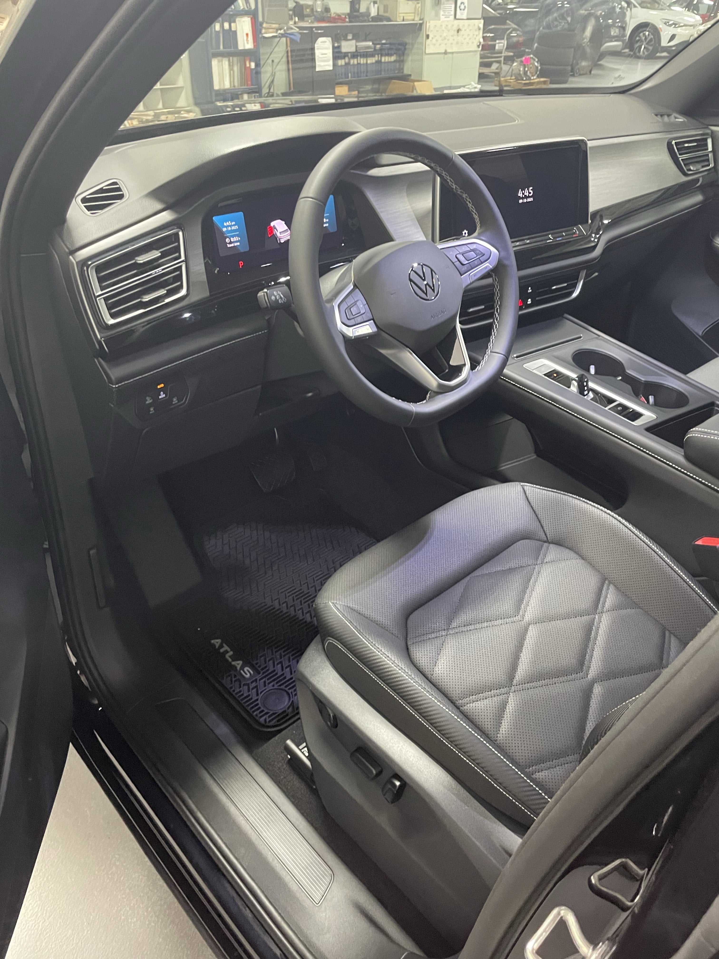 2026 Volkswagen Atlas Cross Sport 2.0T SE