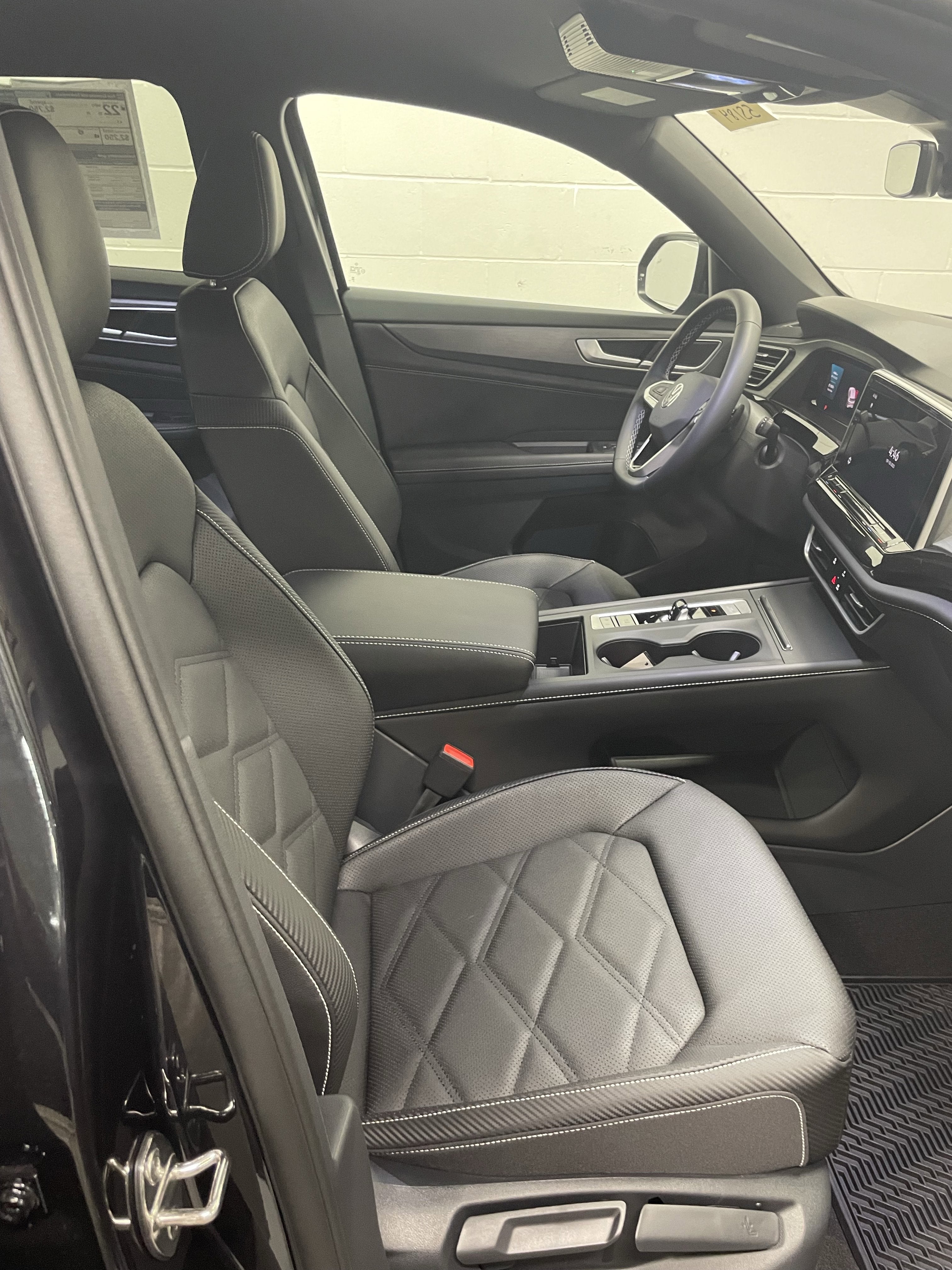 2026 Volkswagen Atlas Cross Sport 2.0T SE