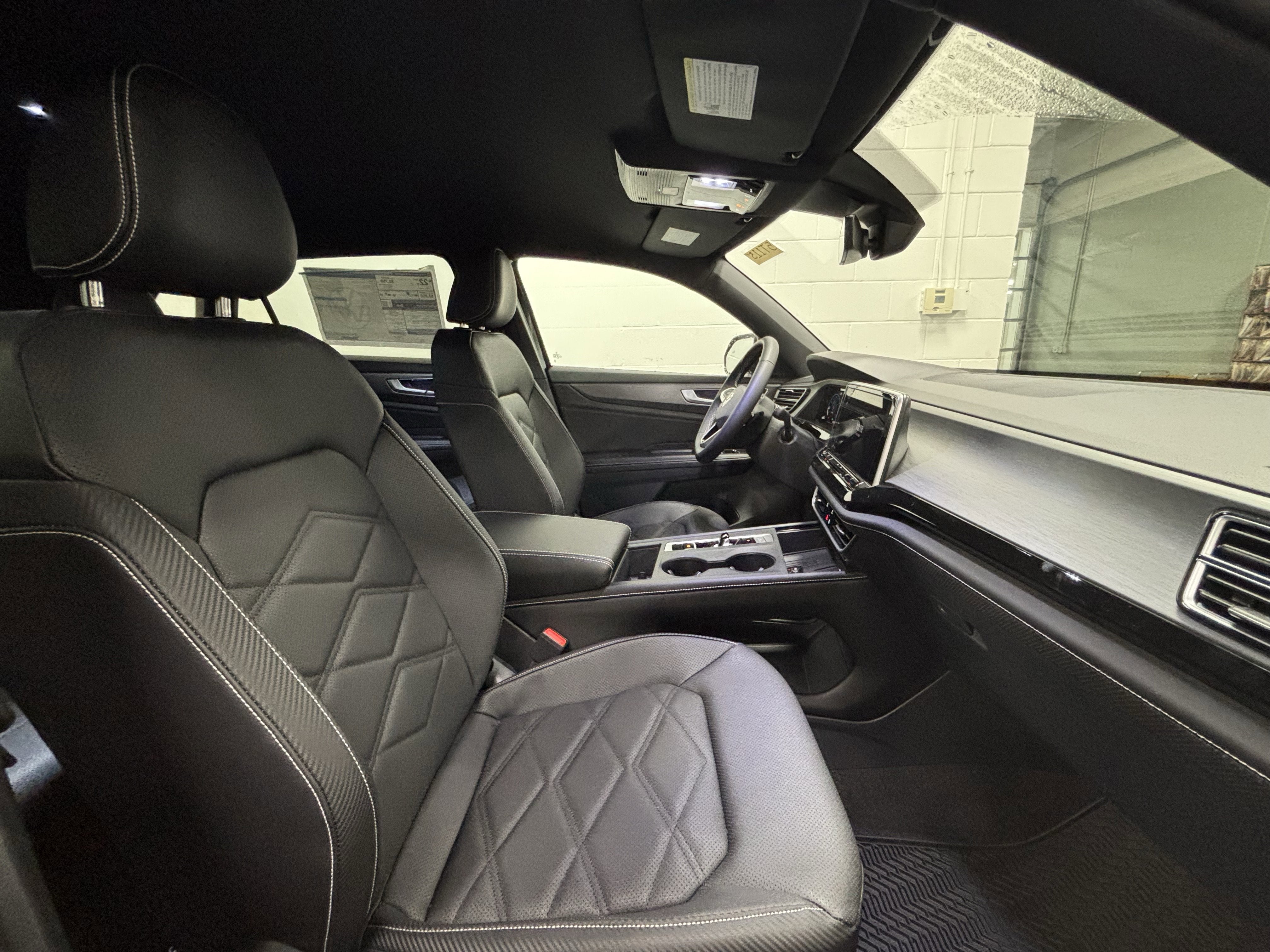 2026 Volkswagen Atlas Cross Sport 2.0T SE