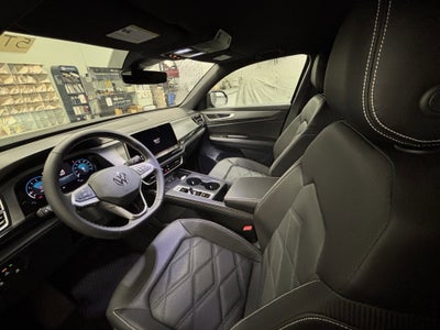 2026 Volkswagen Atlas Cross Sport 2.0T SE