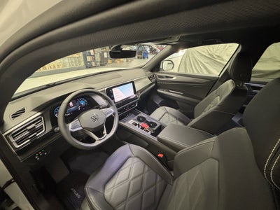 2026 Volkswagen Atlas Cross Sport 2.0T SE