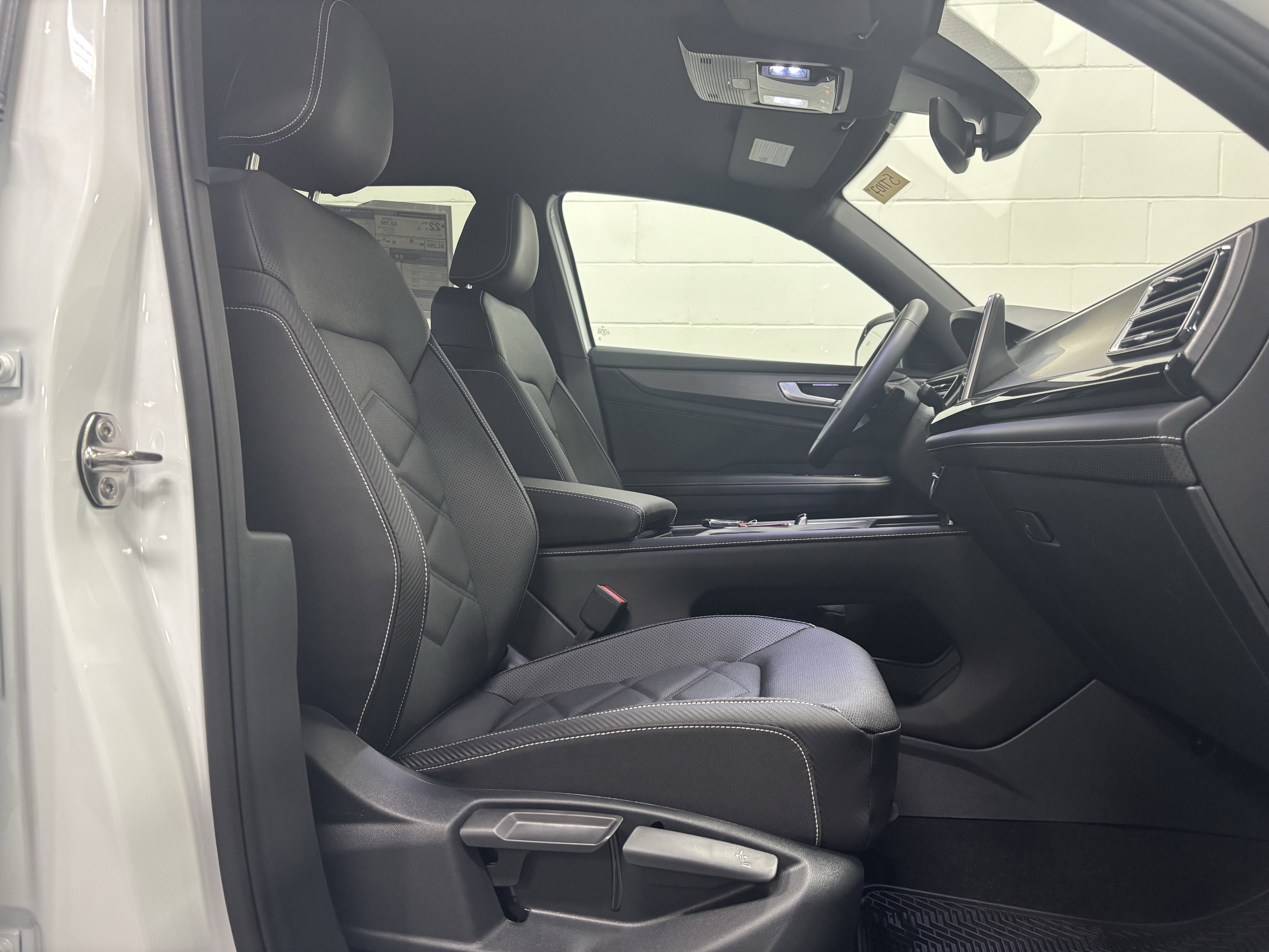 2026 Volkswagen Atlas Cross Sport 2.0T SE