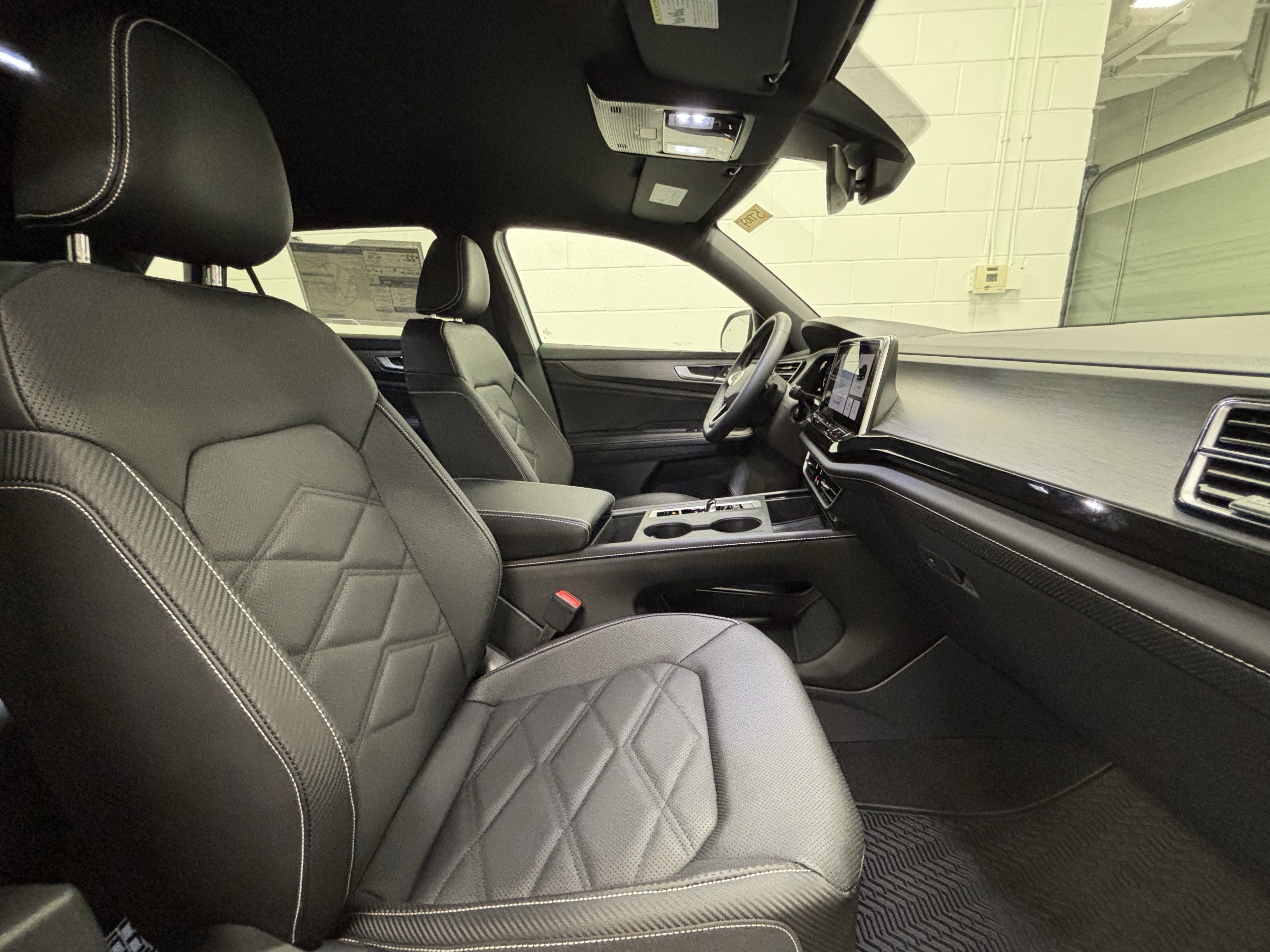 2026 Volkswagen Atlas Cross Sport 2.0T SE