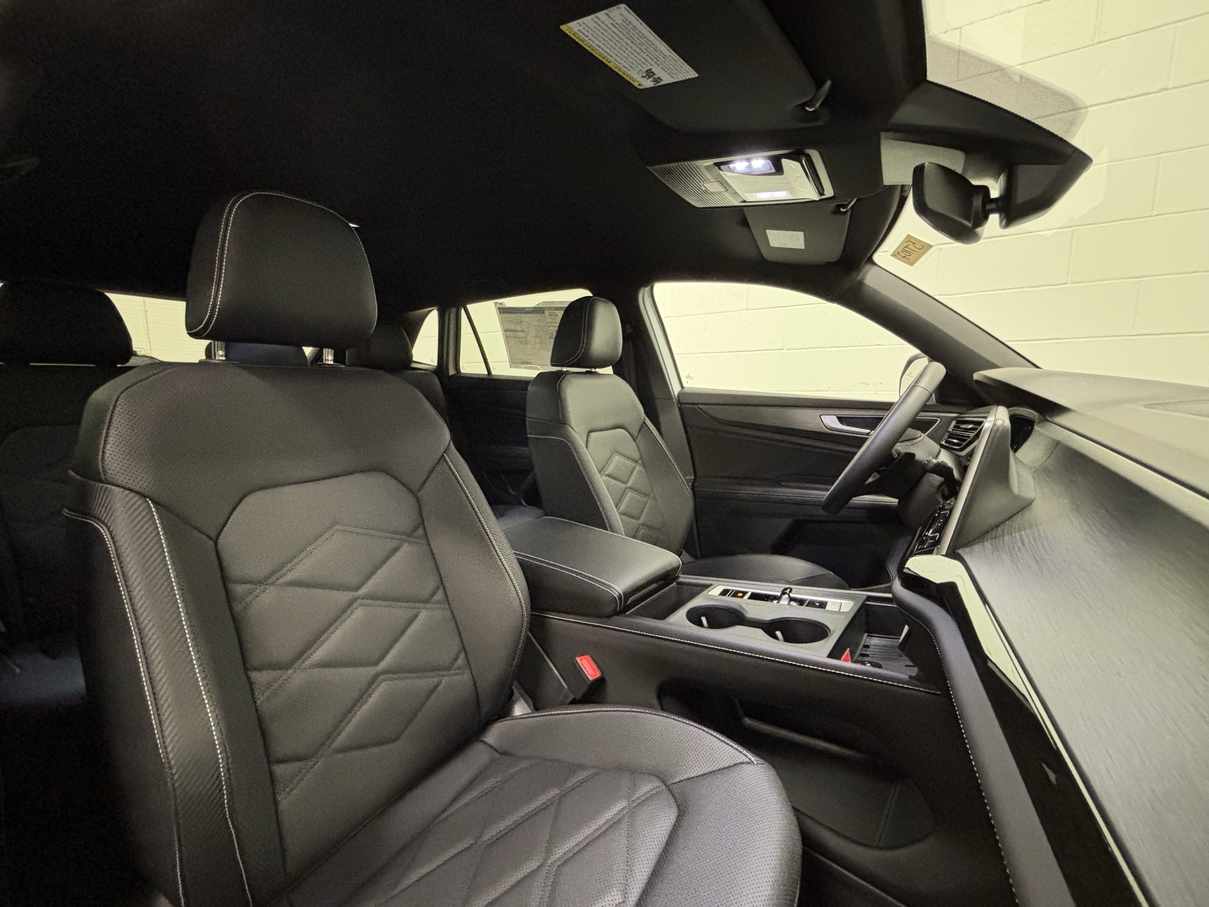 2026 Volkswagen Atlas Cross Sport 2.0T SE