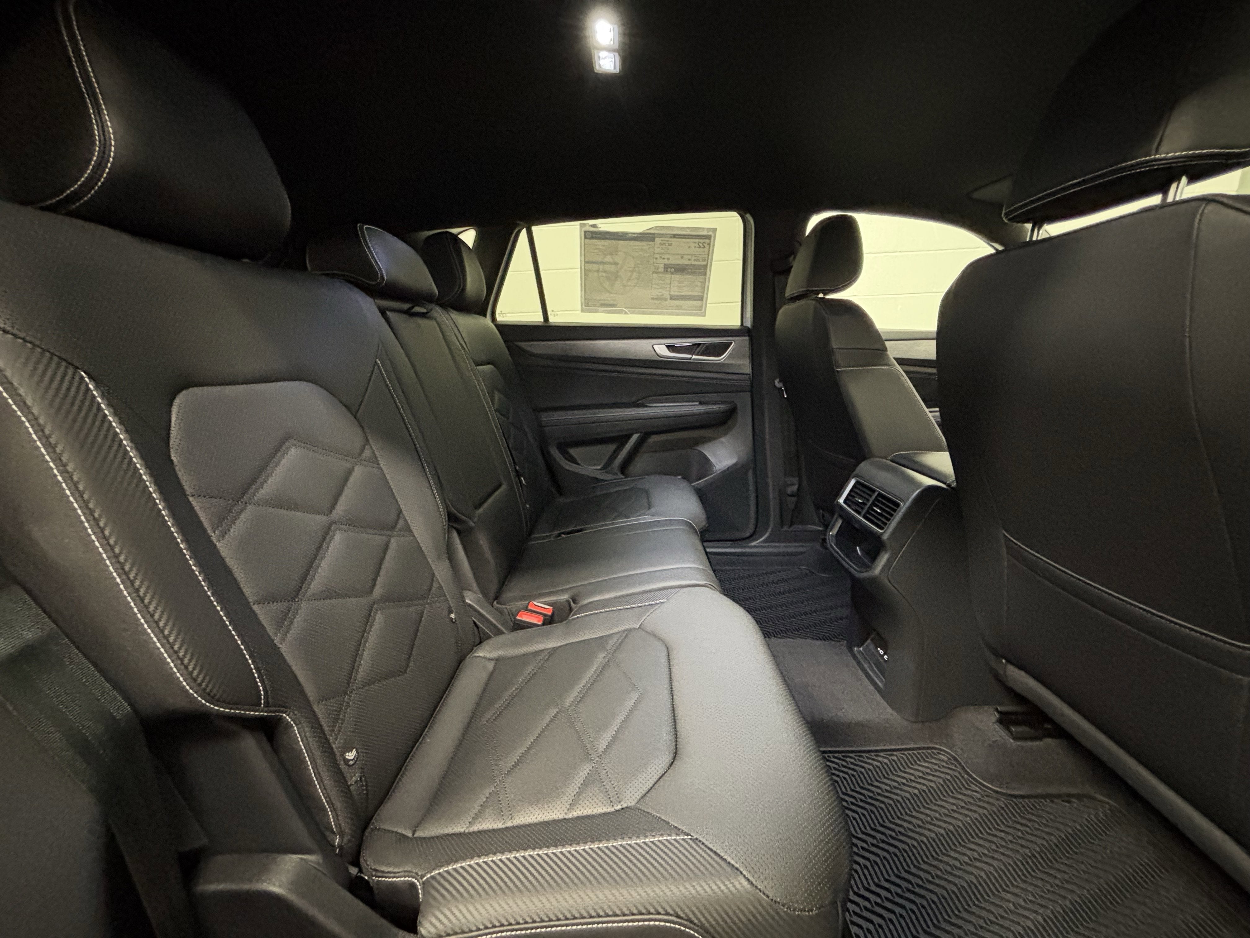 2026 Volkswagen Atlas Cross Sport 2.0T SE