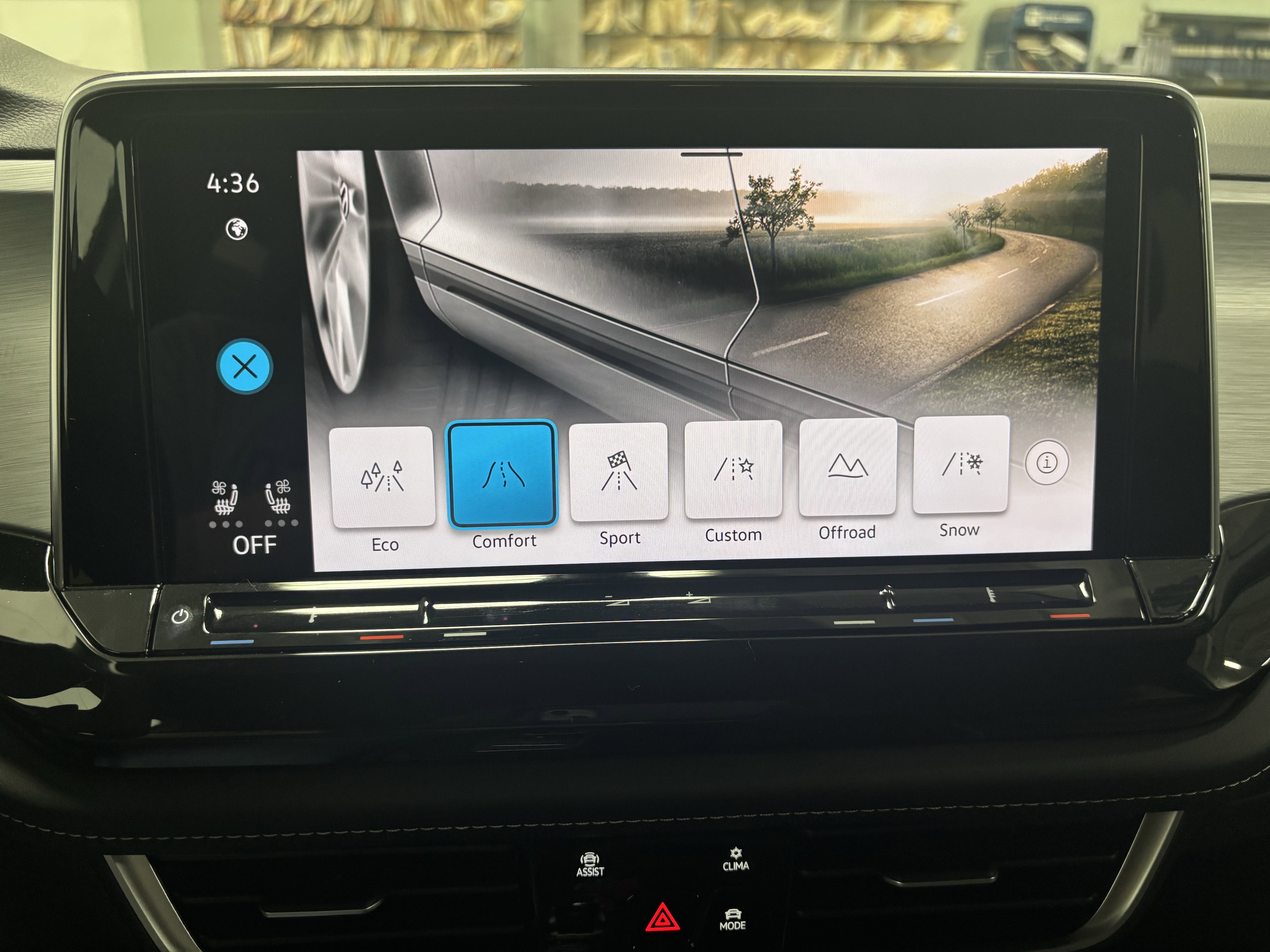 2026 Volkswagen Atlas Cross Sport 2.0T SE