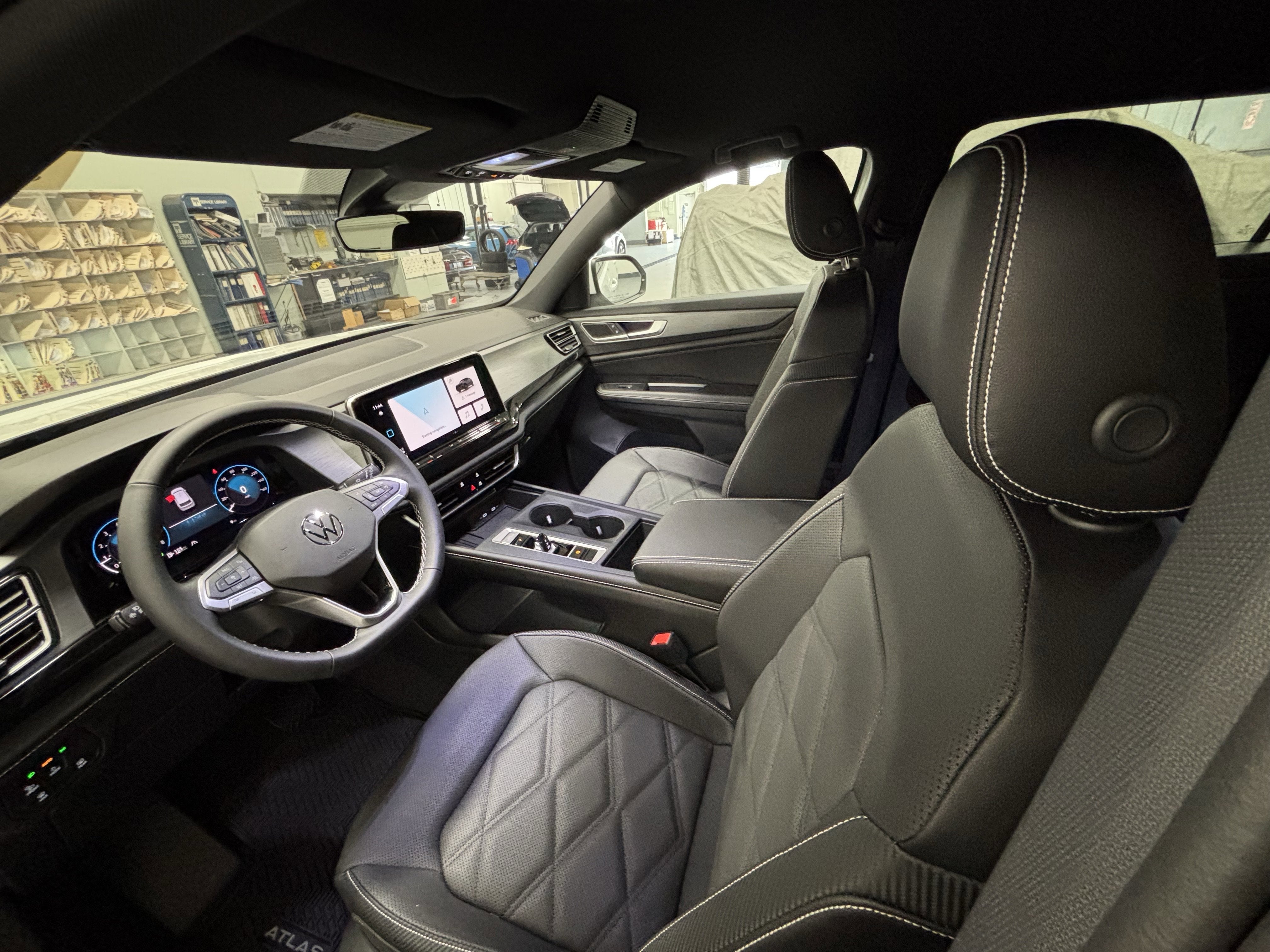 2026 Volkswagen Atlas Cross Sport 2.0T SE