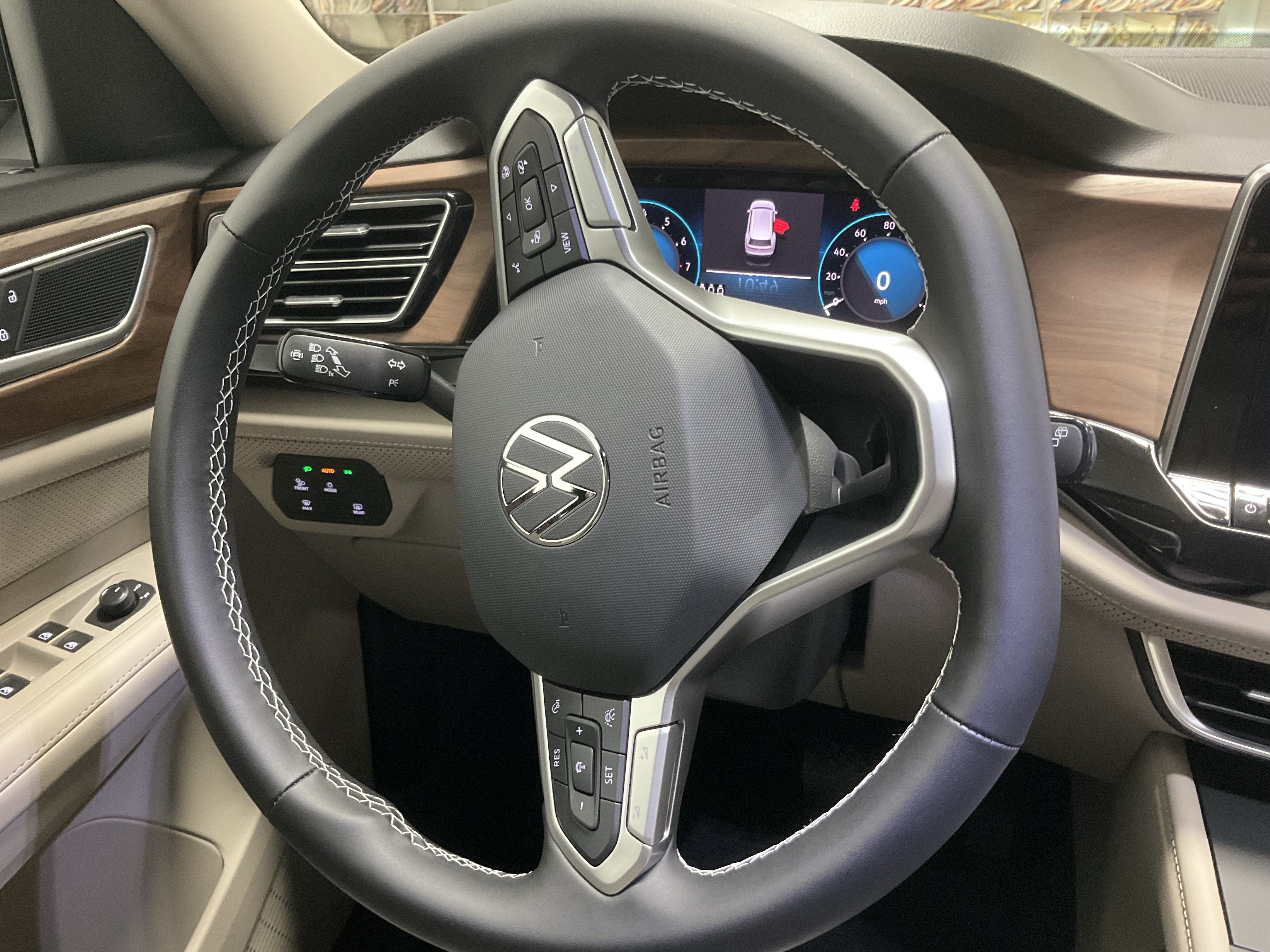 2026 Volkswagen Atlas 2.0T SE