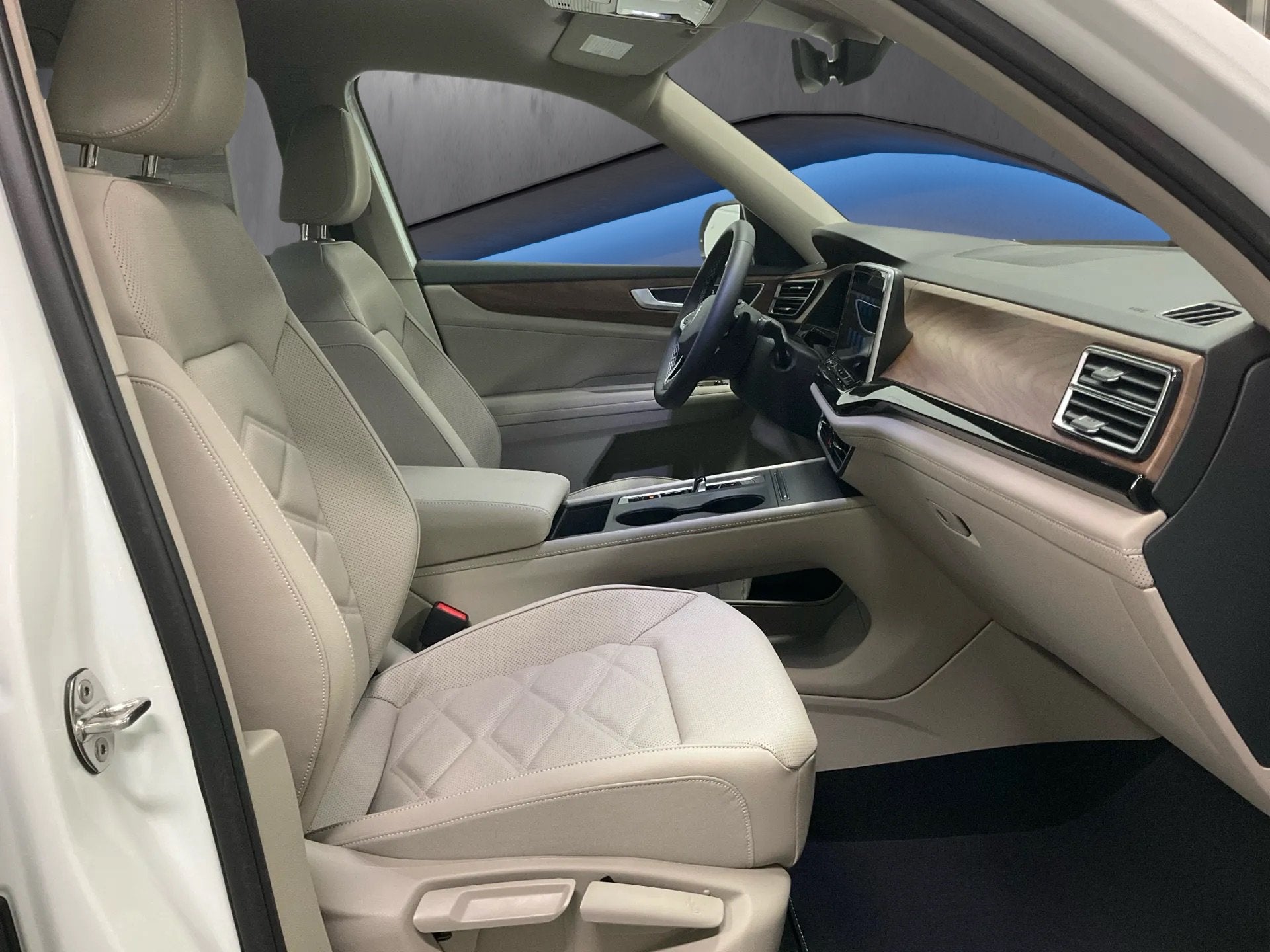 2026 Volkswagen Atlas 2.0T SE