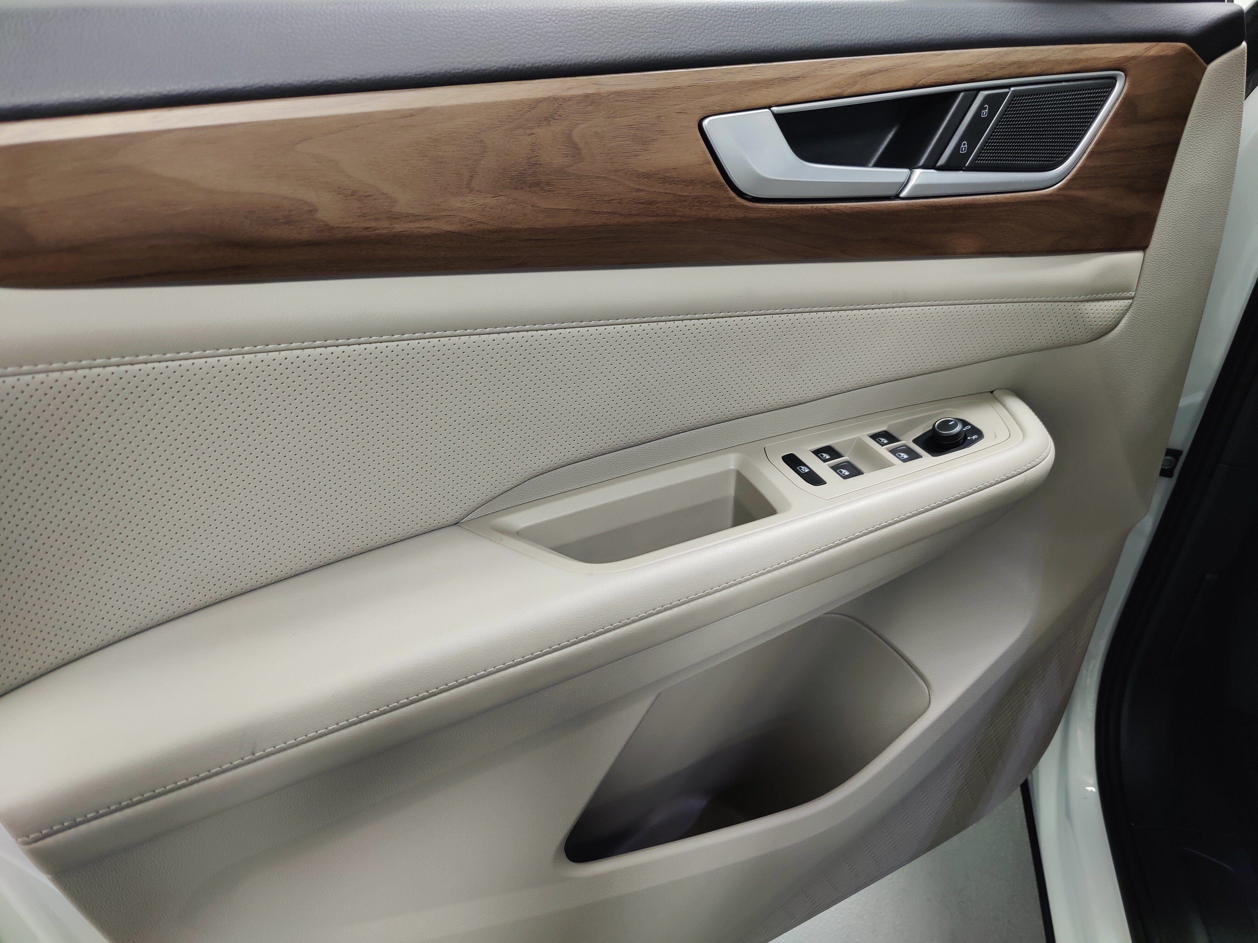 2024 Volkswagen Atlas SE 4-Motion AWD