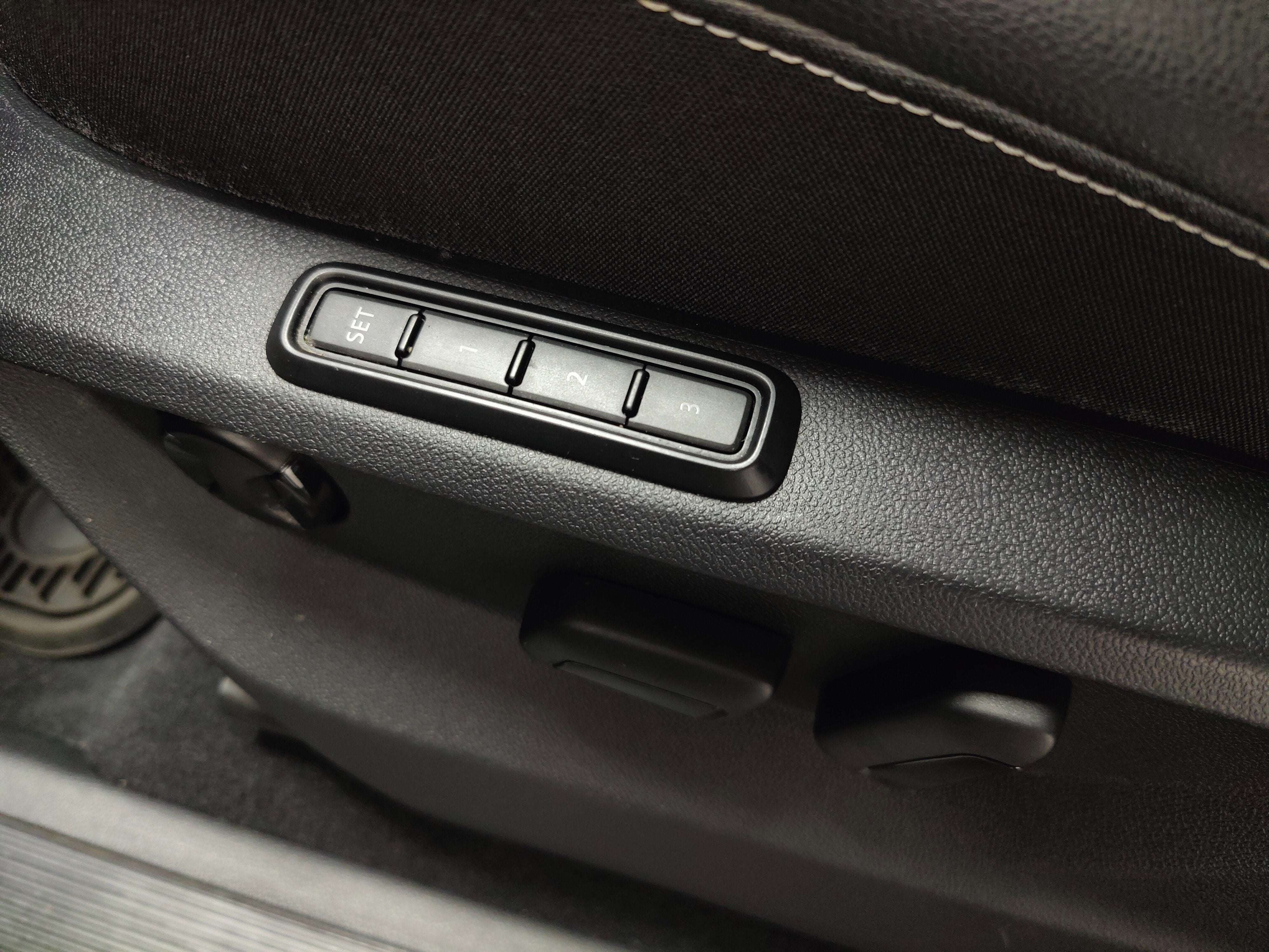 2020 Volkswagen Atlas Cross Sport SEL AWD w/Sunroof/Nav