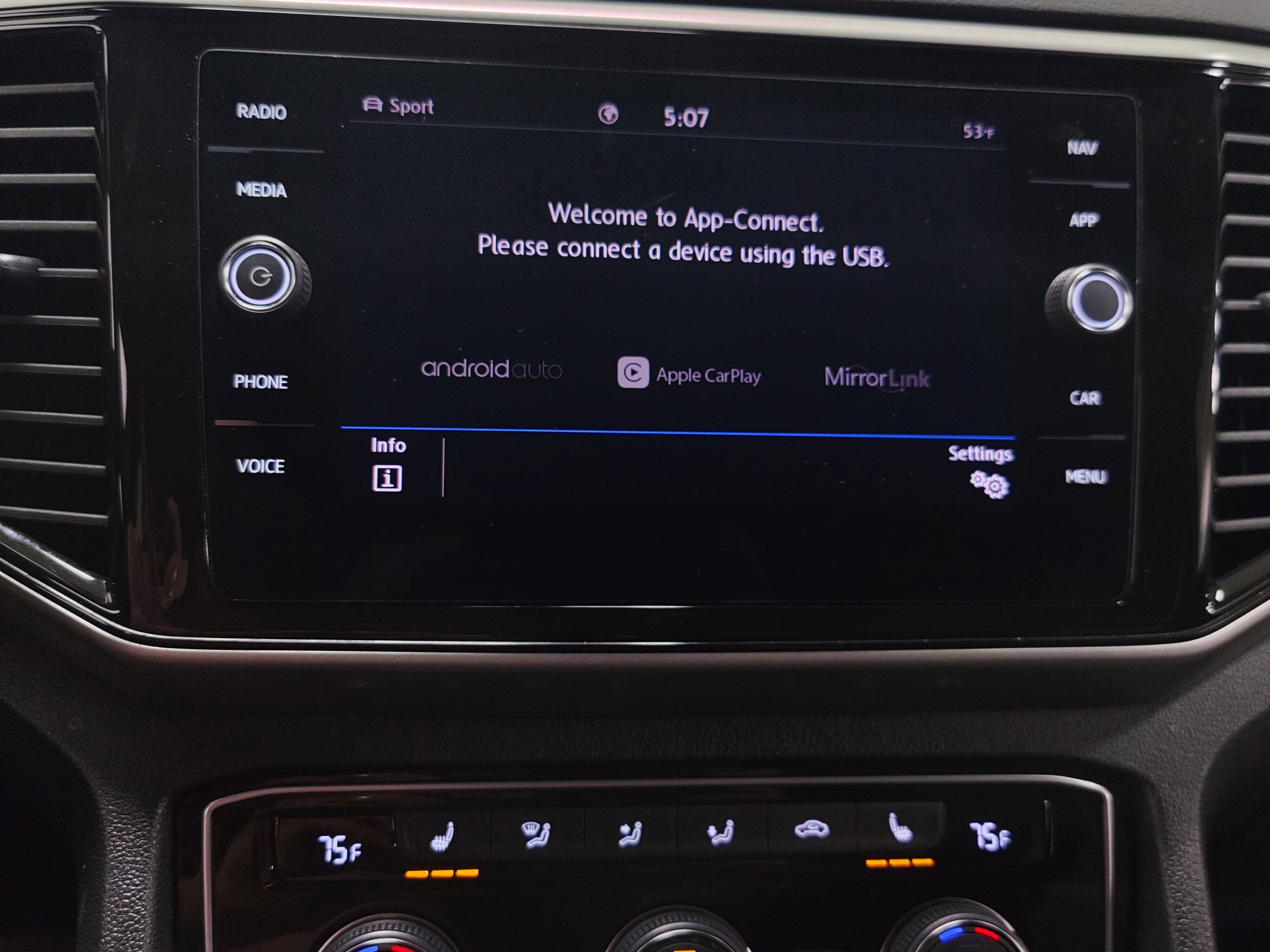 2020 Volkswagen Atlas Cross Sport SEL AWD w/Sunroof/Nav