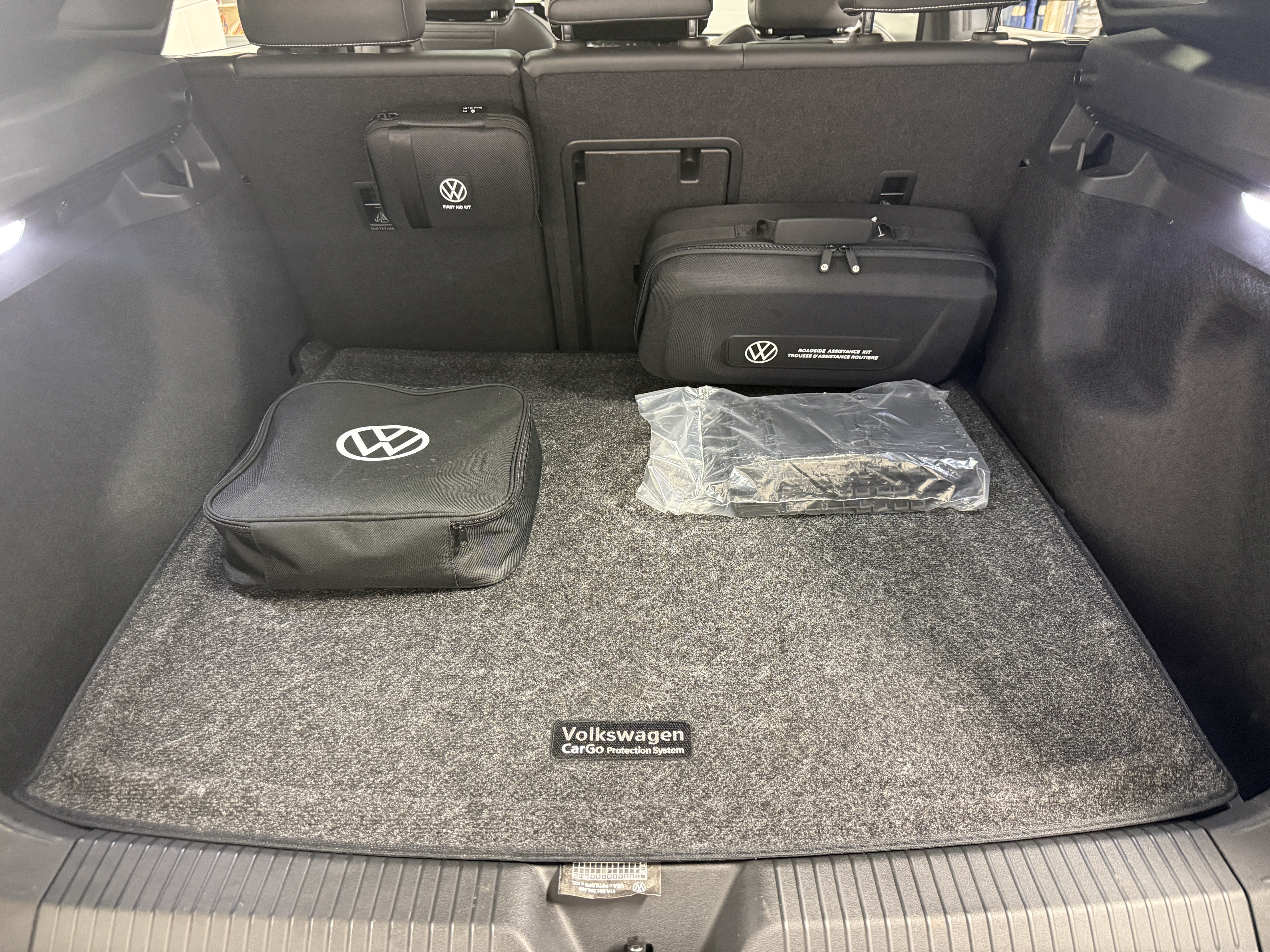 2023 Volkswagen ID.4 Pro S Long Range w/Glass Roof
