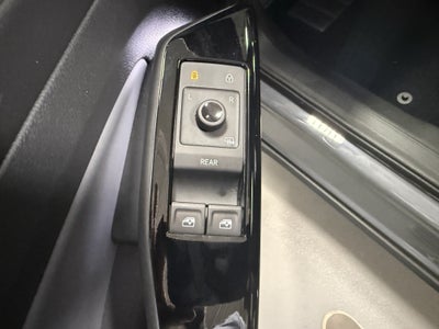 2023 Volkswagen ID.4 Pro S Long Range w/Glass Roof