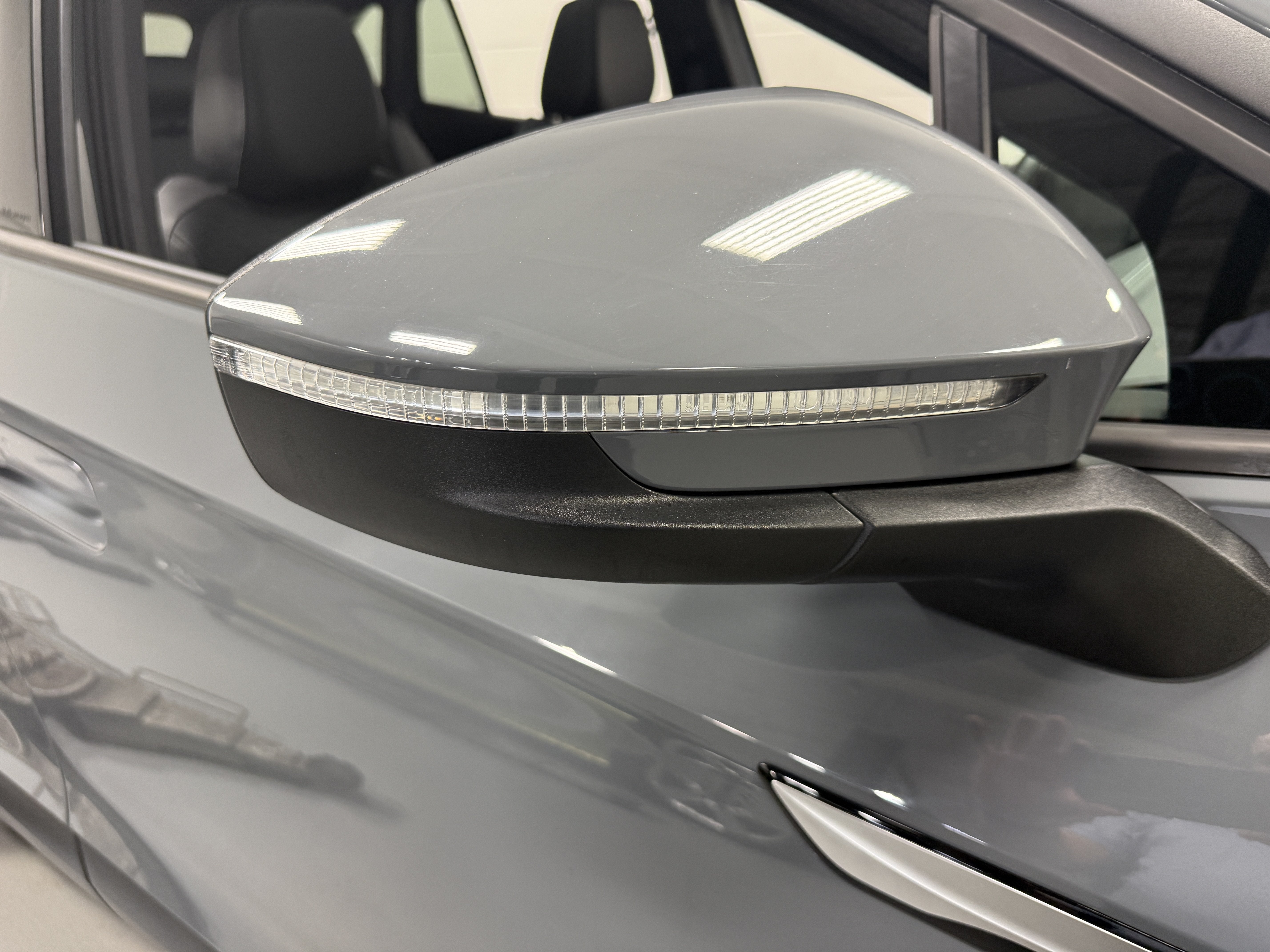 2023 Volkswagen ID.4 Pro S Long Range w/Glass Roof
