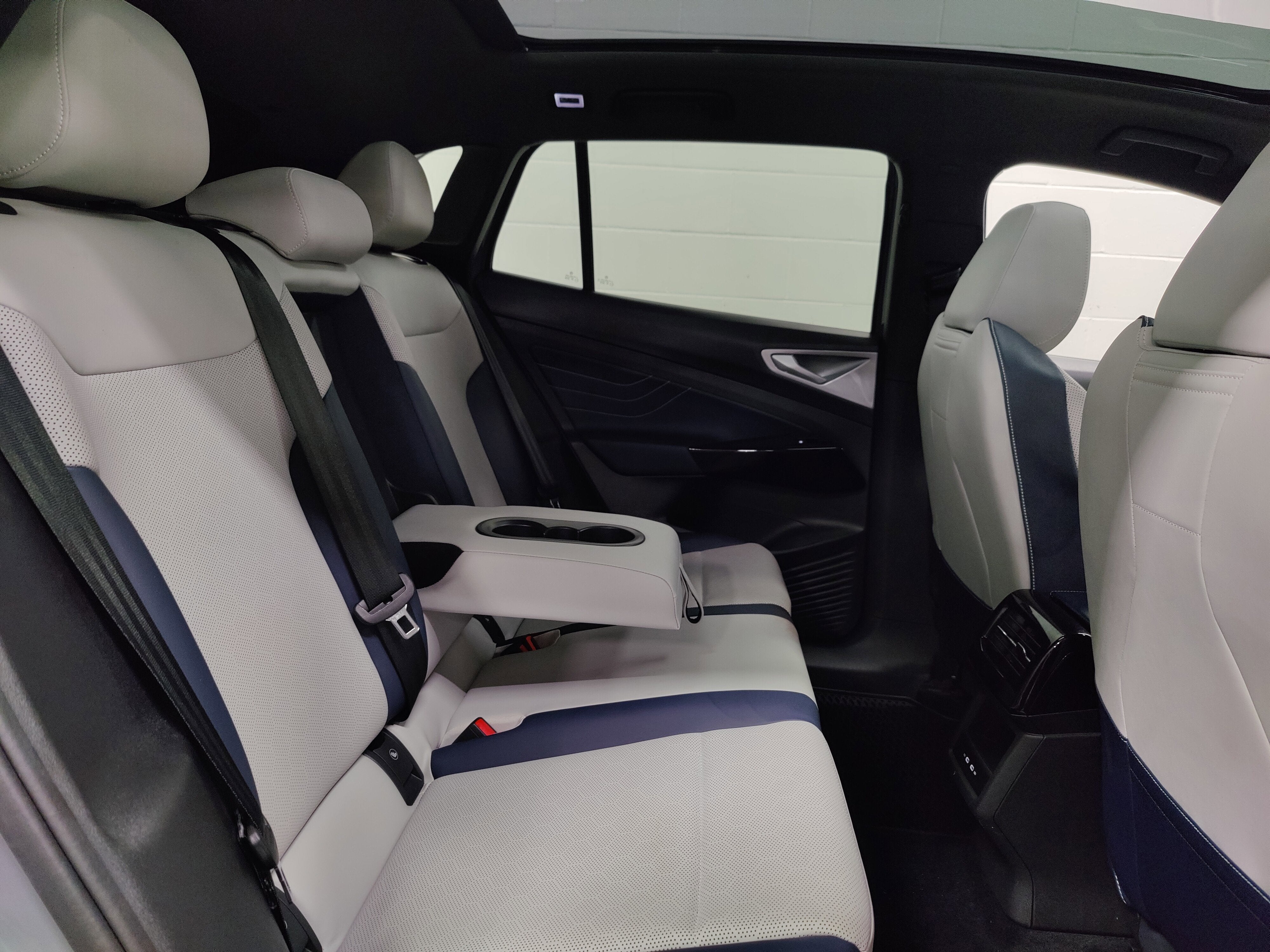 2025 Volkswagen ID.4 Pro S Long Range w/Glass Roof