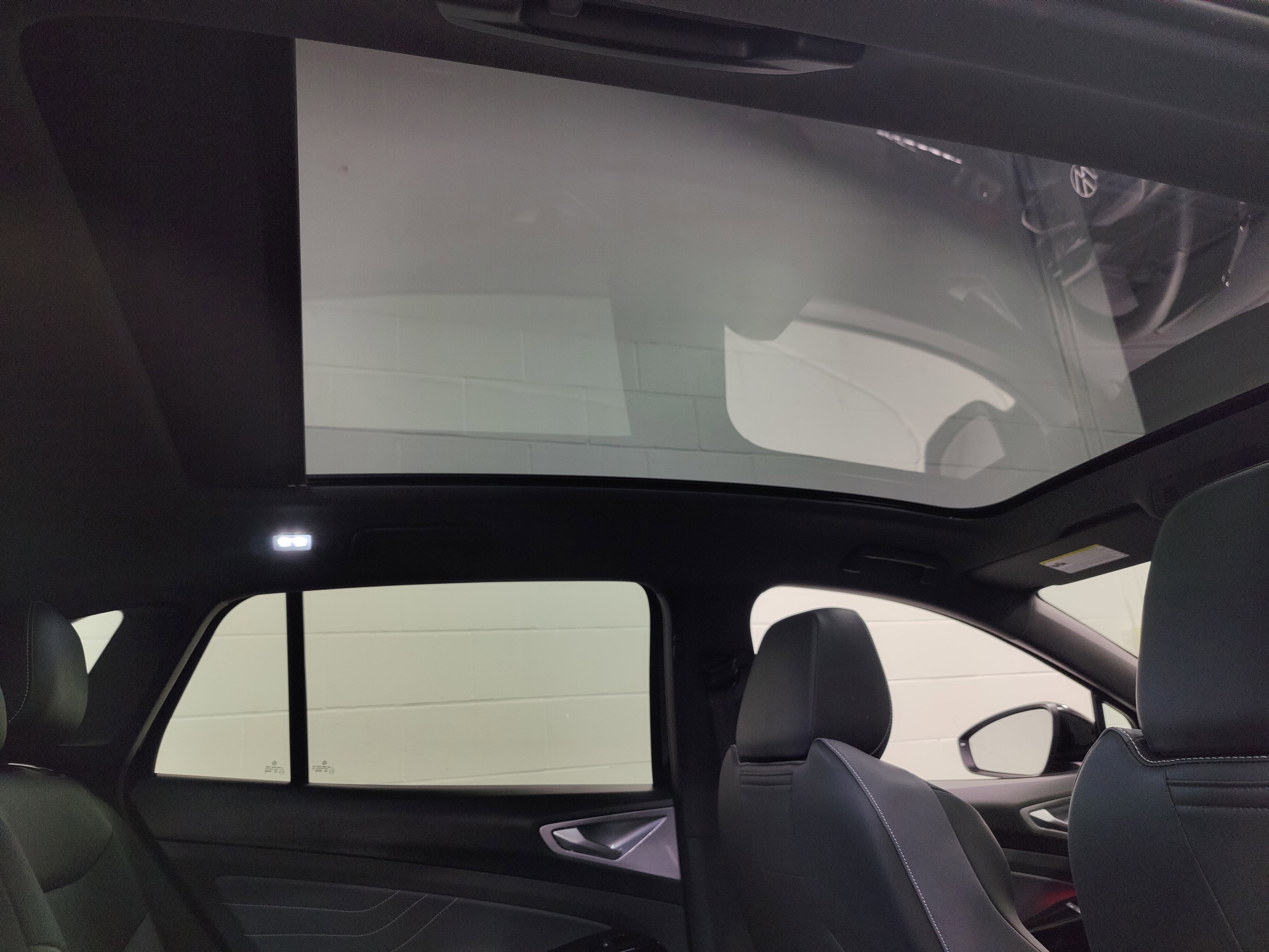 2023 Volkswagen ID.4 Pro S Long Range AWD w/Glass Roof