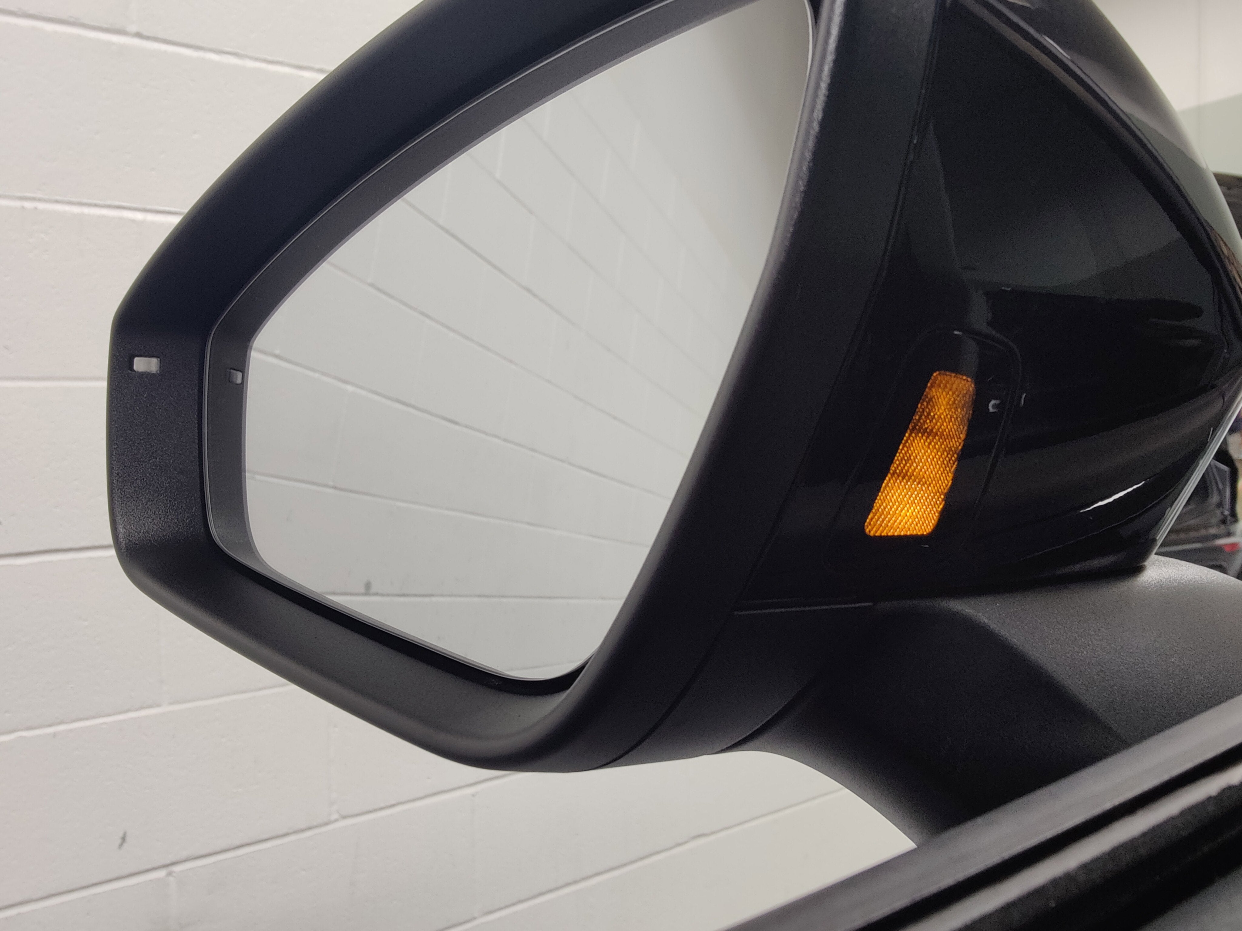 2023 Volkswagen ID.4 Pro S AWD Long Range w/Glass Roof