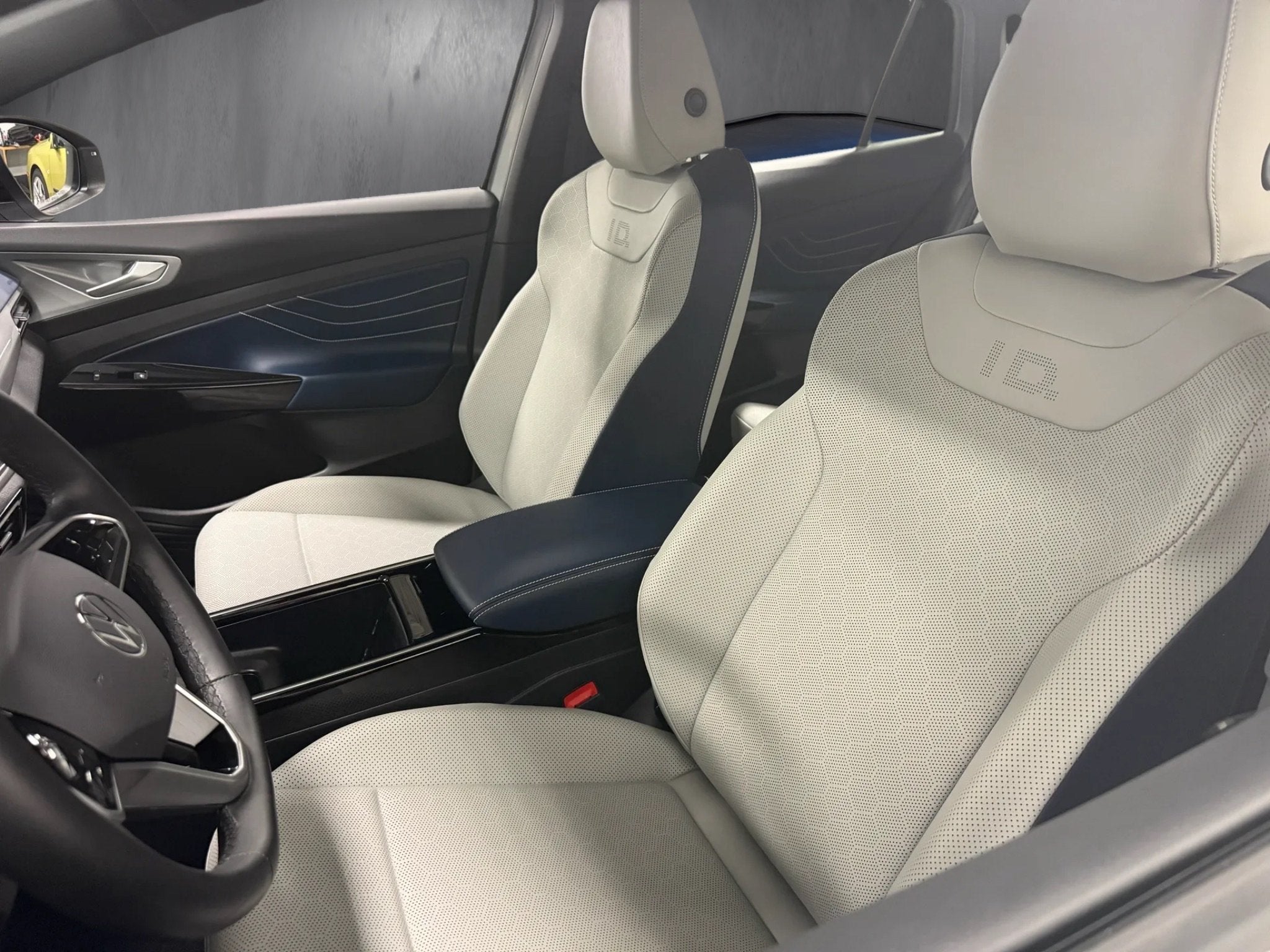 2025 Volkswagen ID.4 Pro S AWD Long Range w/Glass Roof