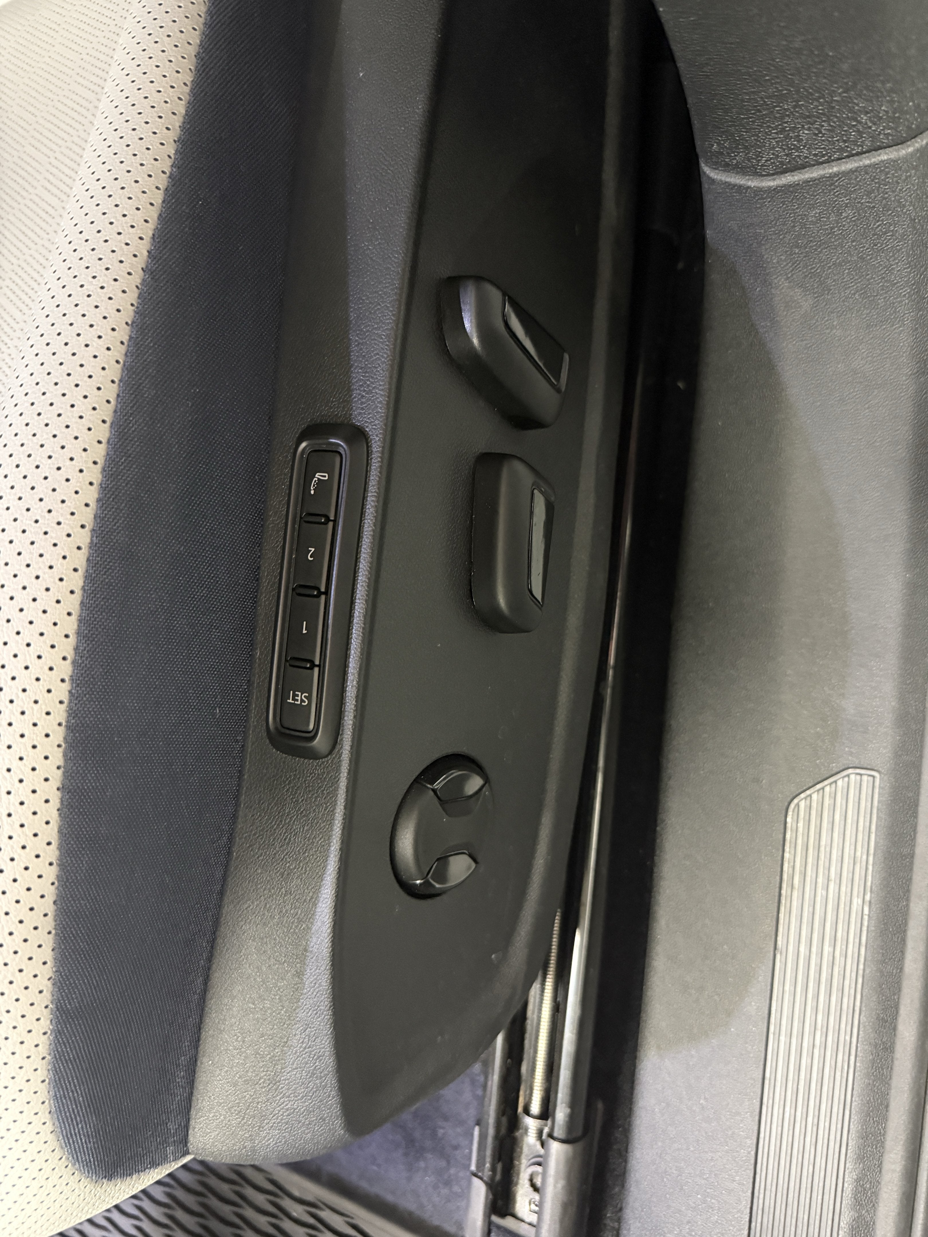 2025 Volkswagen ID.4 Pro S AWD Long Range w/Glass Roof