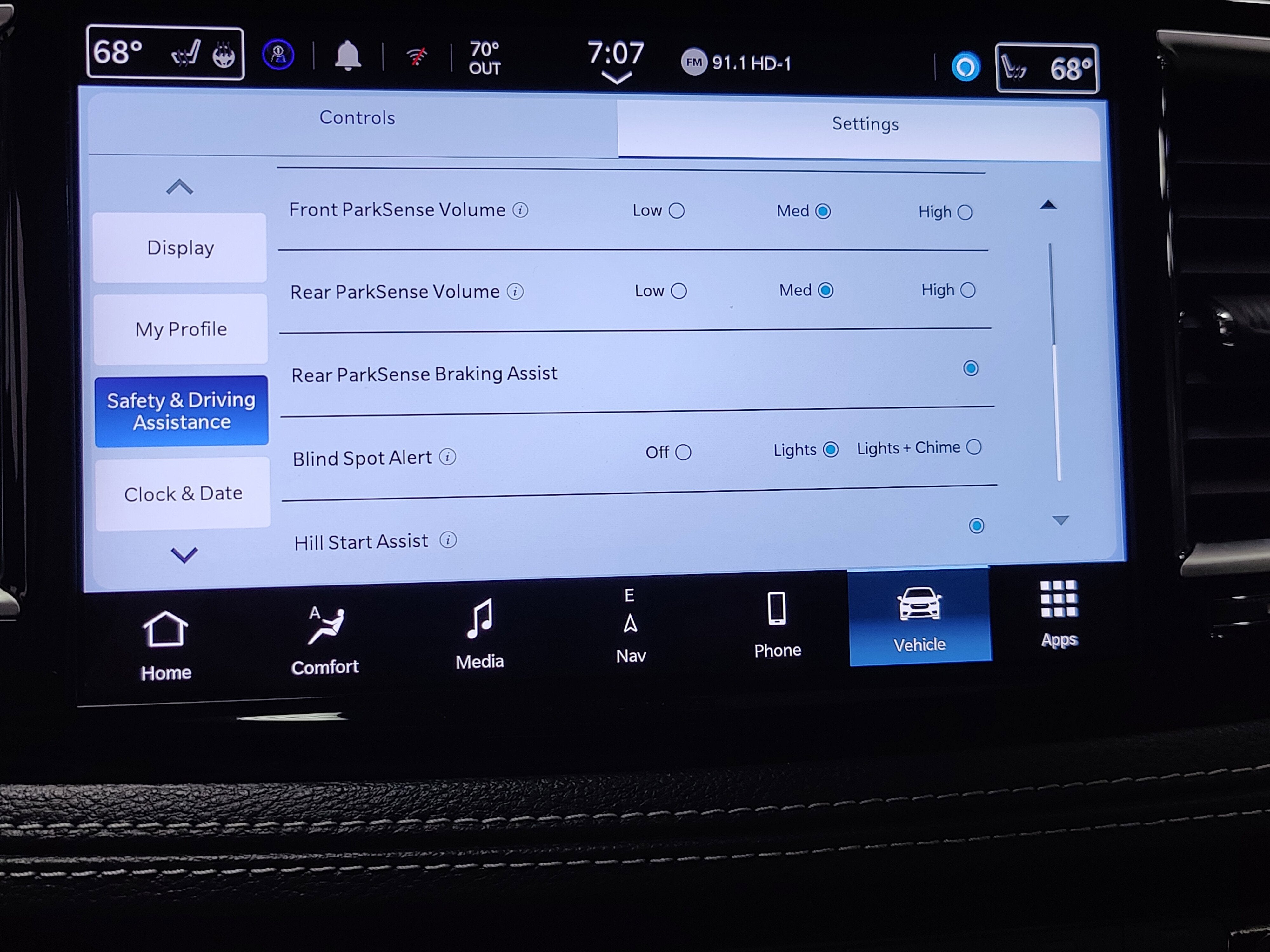 2024 Chrysler Pacifica Limited AWD w/Safety Sphere
