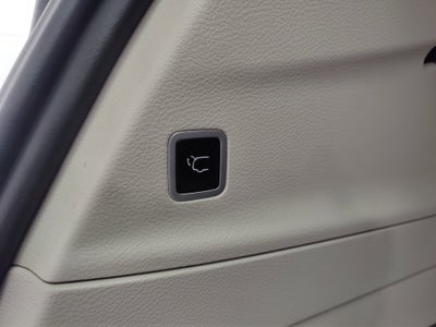 2024 Chrysler Pacifica Limited AWD w/Safety Sphere