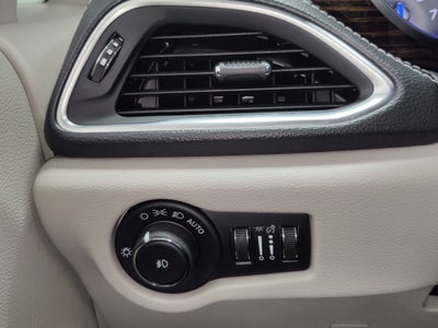 2024 Chrysler Pacifica Limited AWD w/Safety Sphere