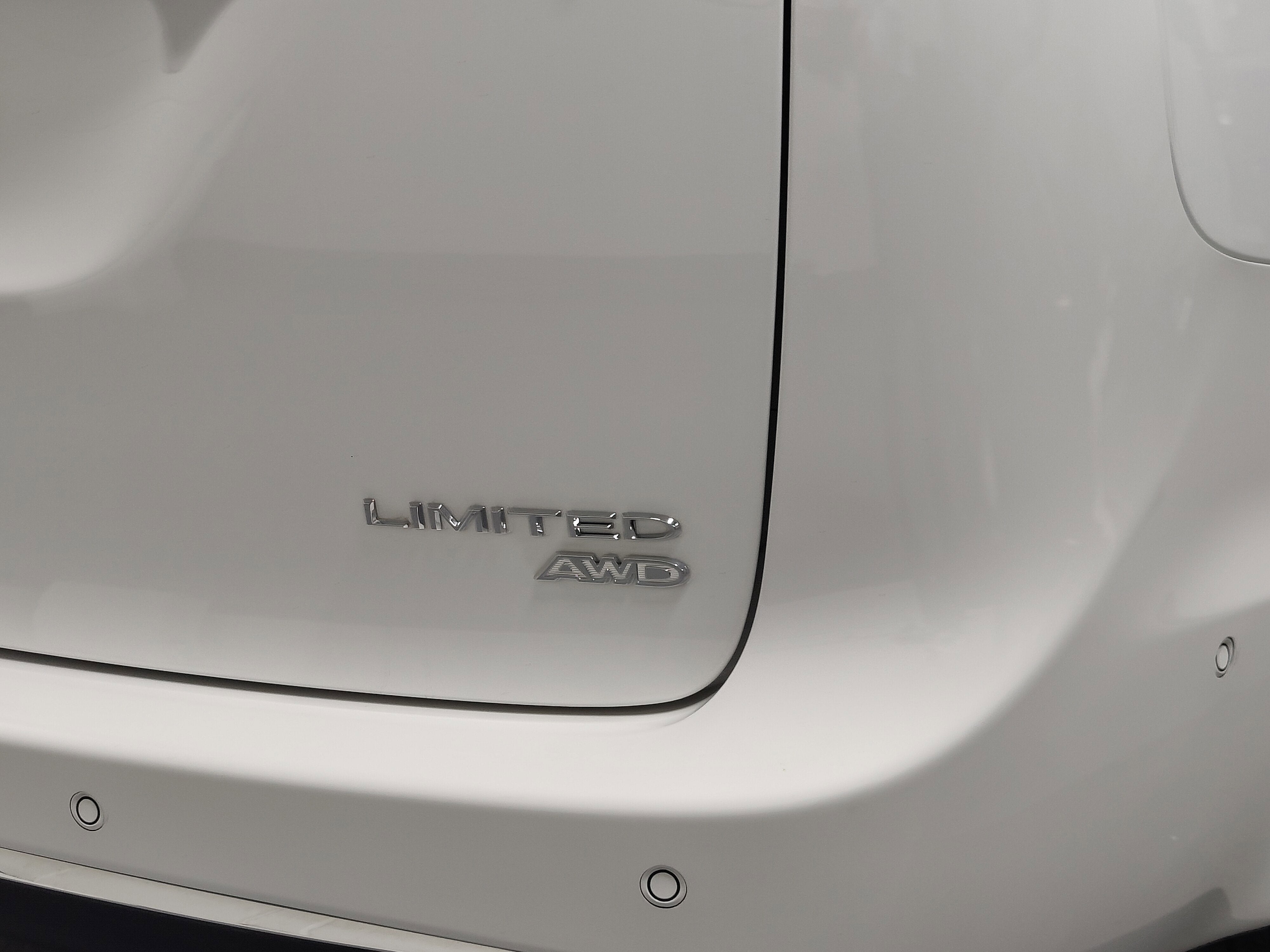 2024 Chrysler Pacifica Limited AWD w/Safety Sphere