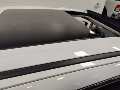 2024 Chrysler Pacifica Limited AWD w/Safety Sphere