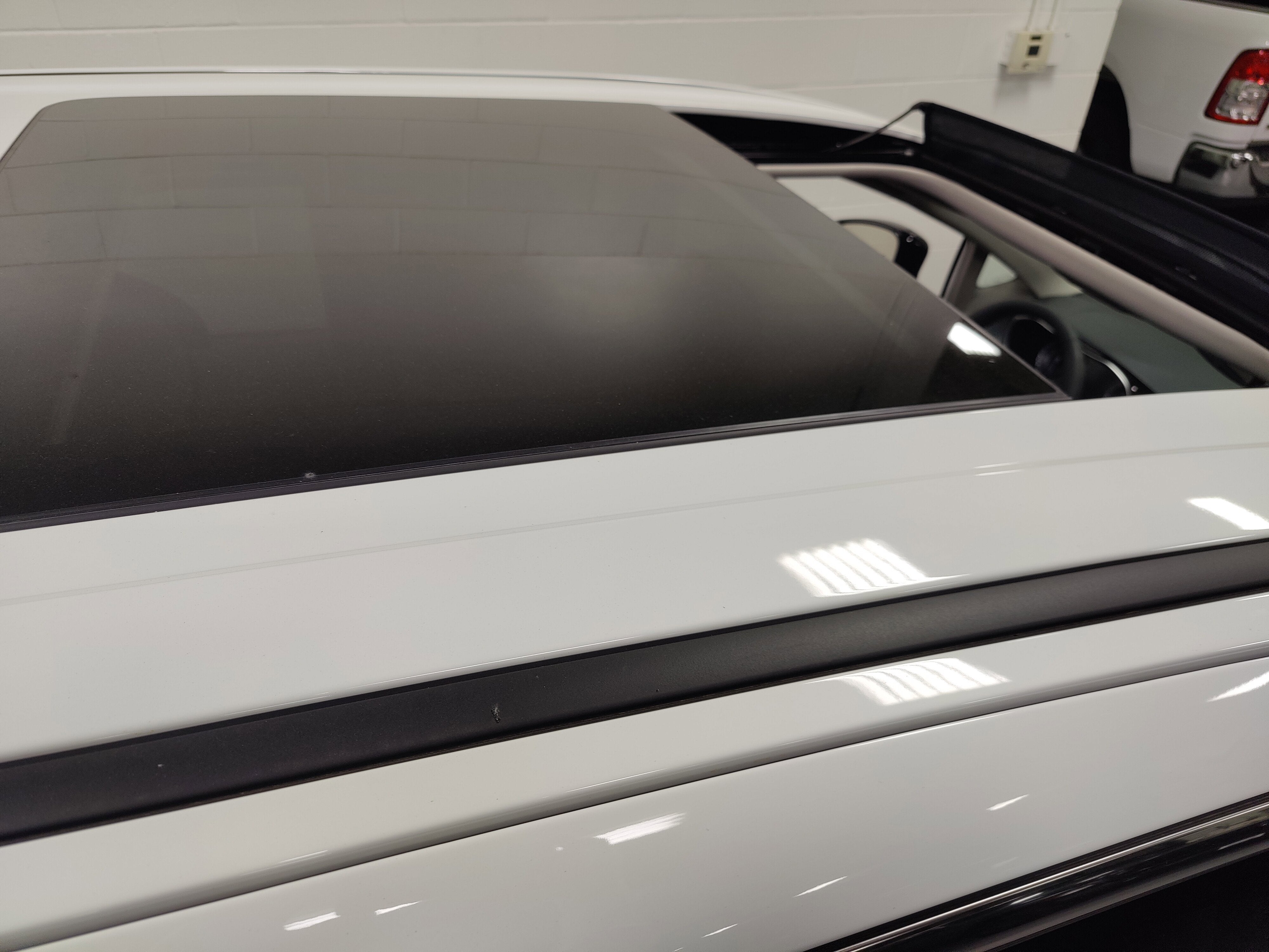 2024 Chrysler Pacifica Limited AWD w/Safety Sphere