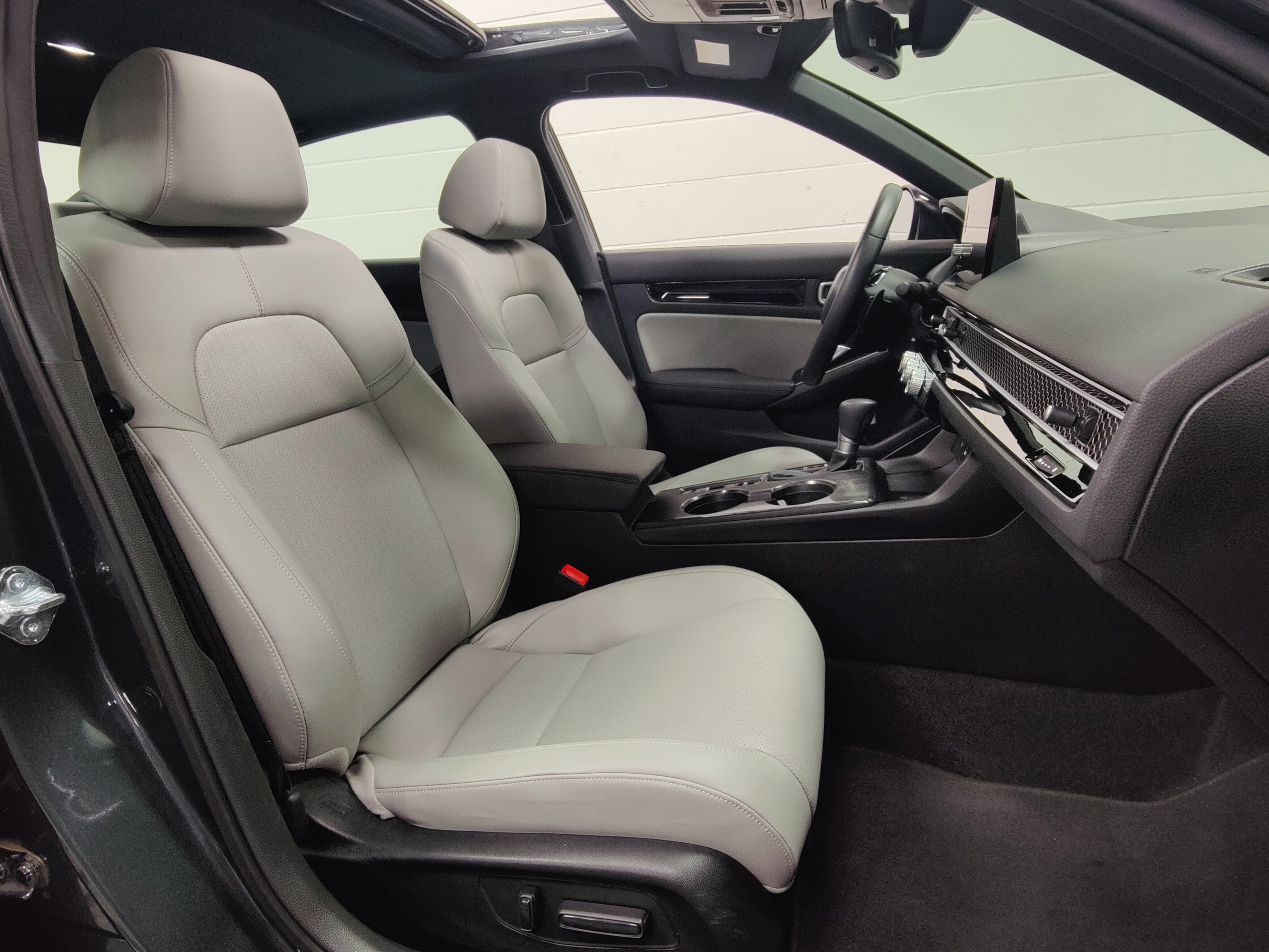 2025 Honda Civic Sedan Hybrid Sport Touring w/Sunroof