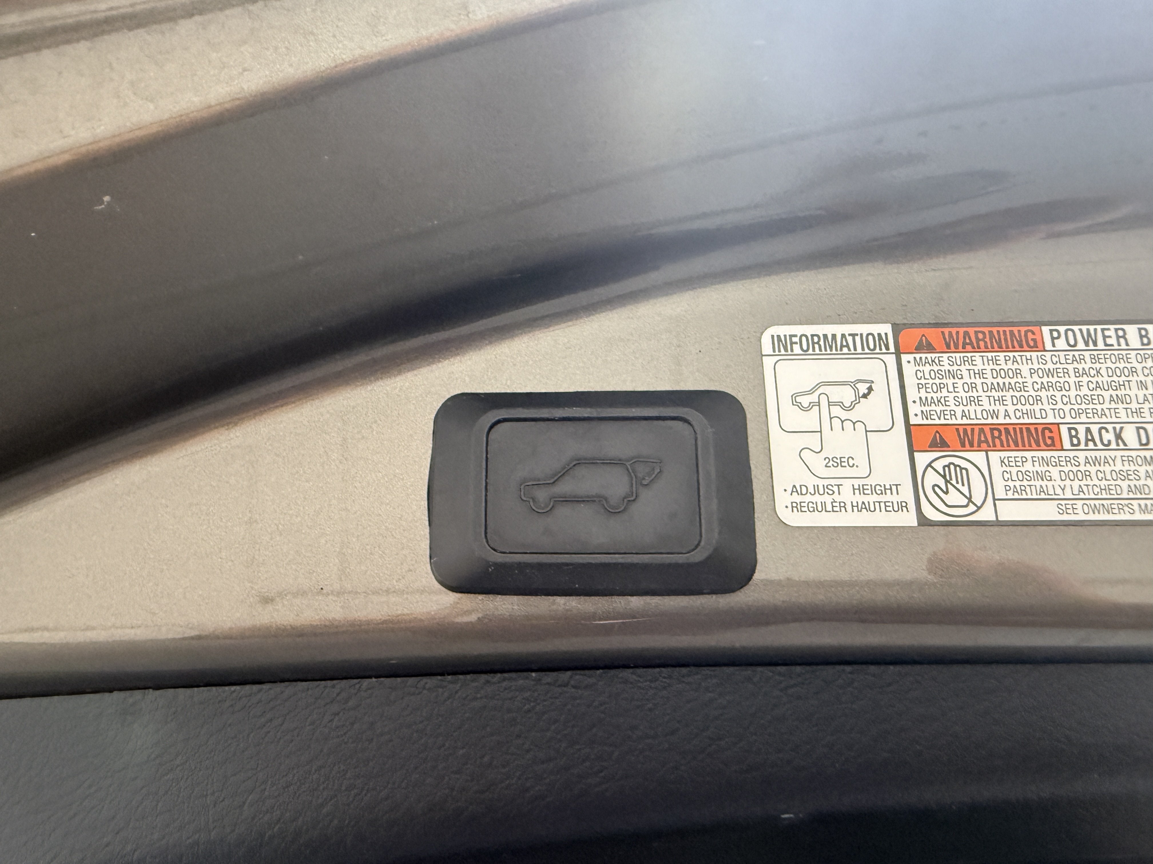 2014 Toyota RAV4 AWD Limited w/Sunroof & Tech Pkg