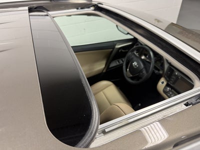 2014 Toyota RAV4 AWD Limited w/Sunroof & Tech Pkg