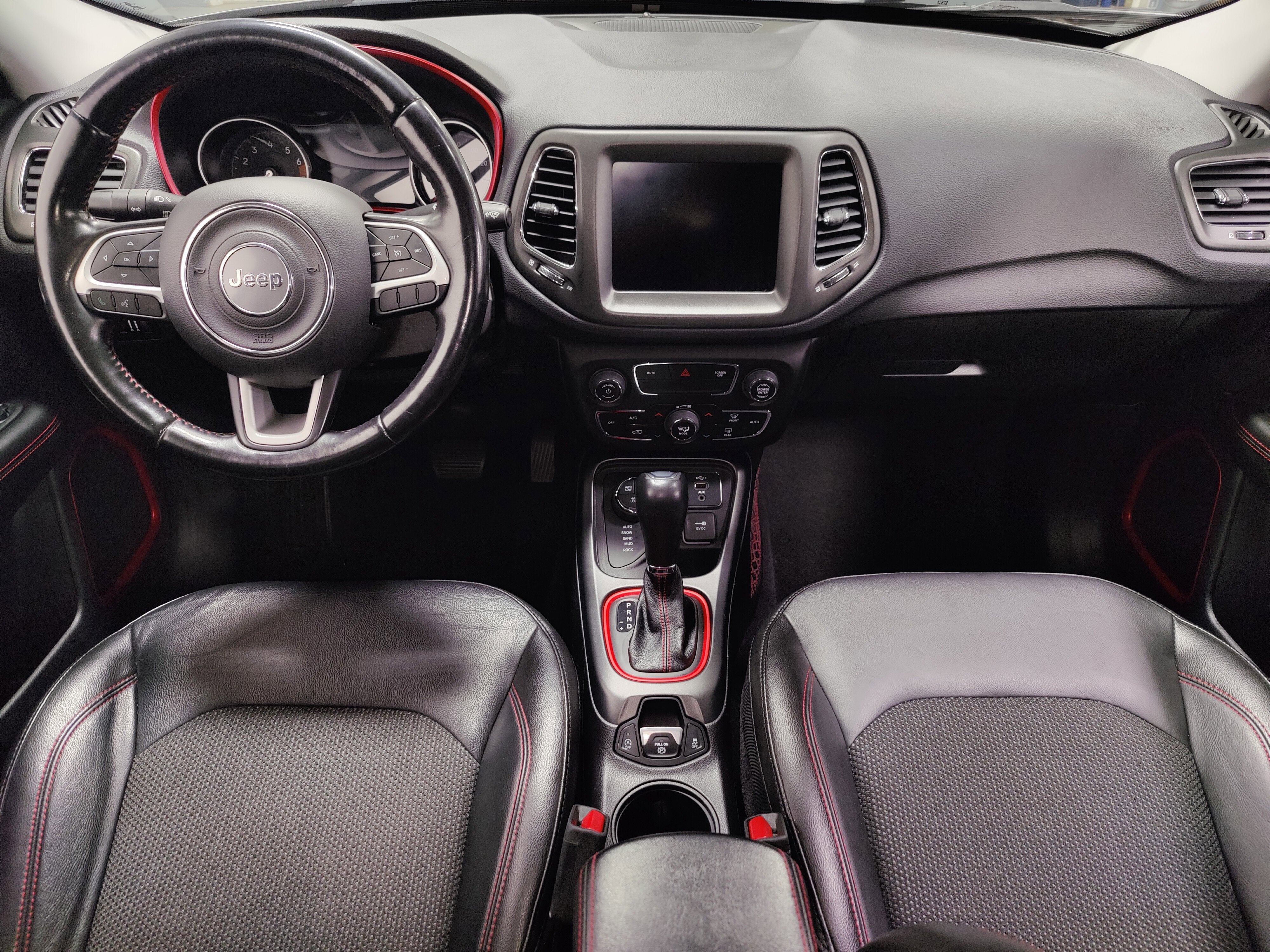 2020 Jeep Compass Trailhawk 4x4 w/Heated Seats
