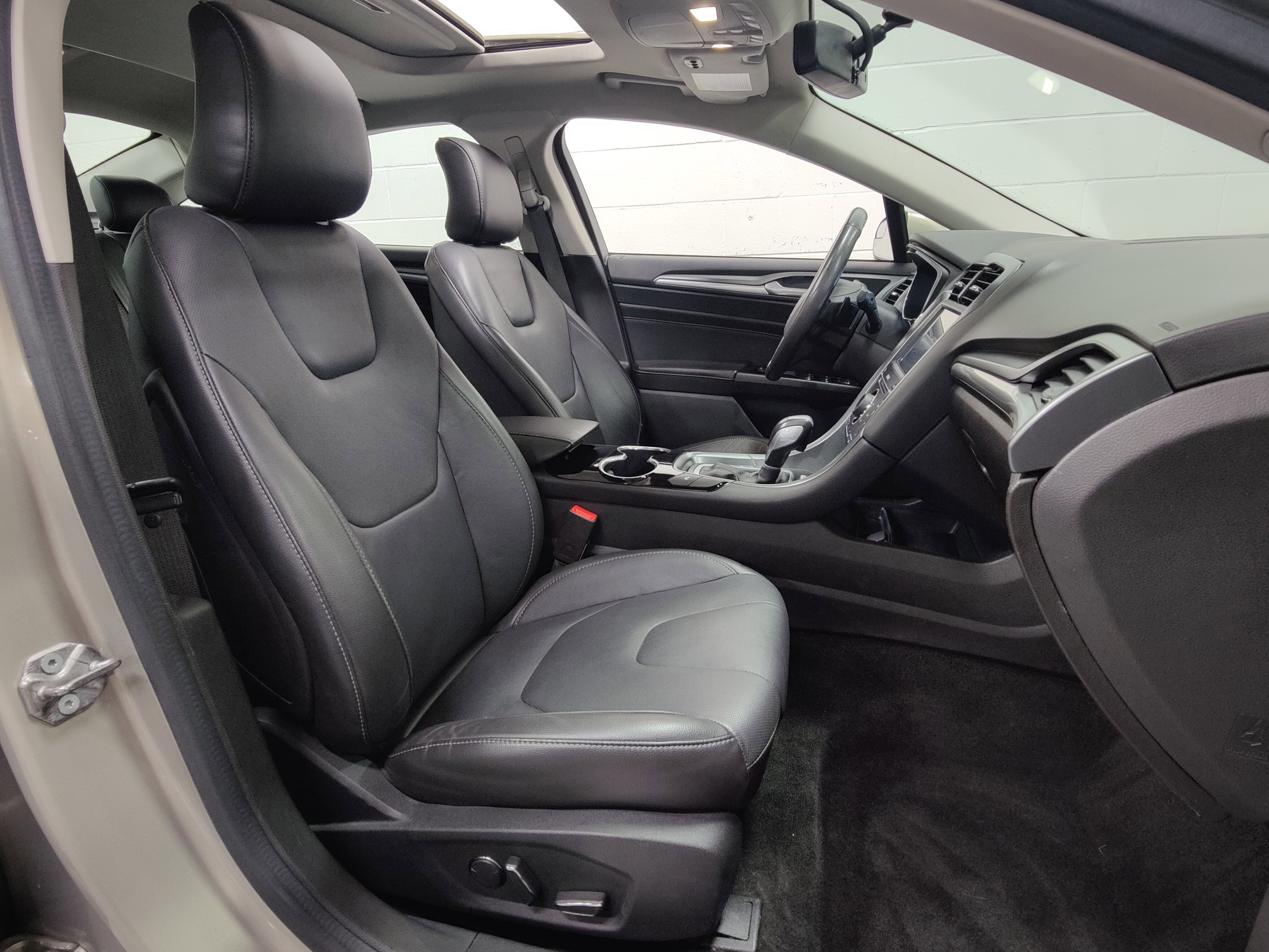 2015 Ford Fusion Titanium AWD w/Sunroof & Nav