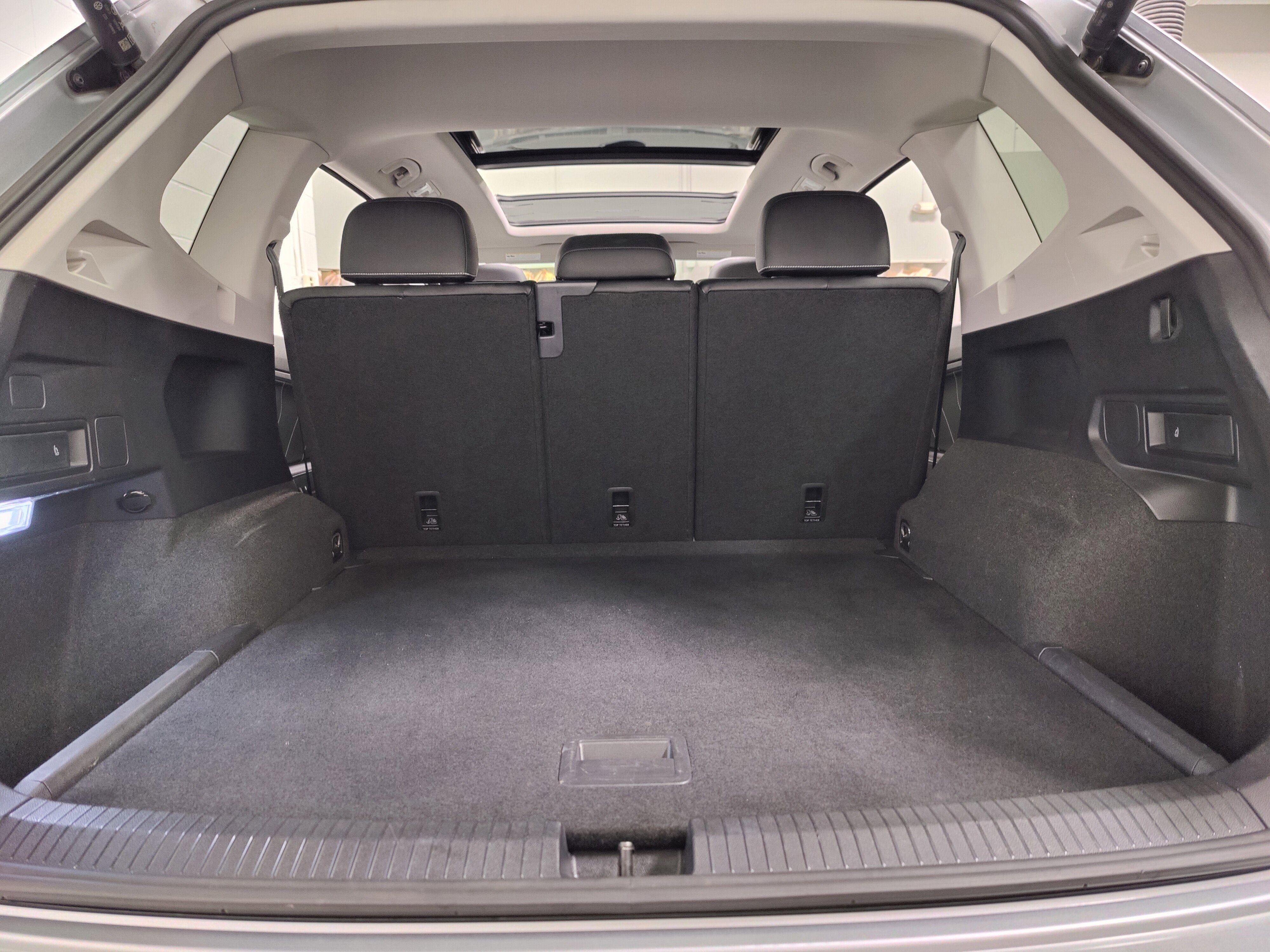 2022 Volkswagen Tiguan SE AWD w/Sunroof