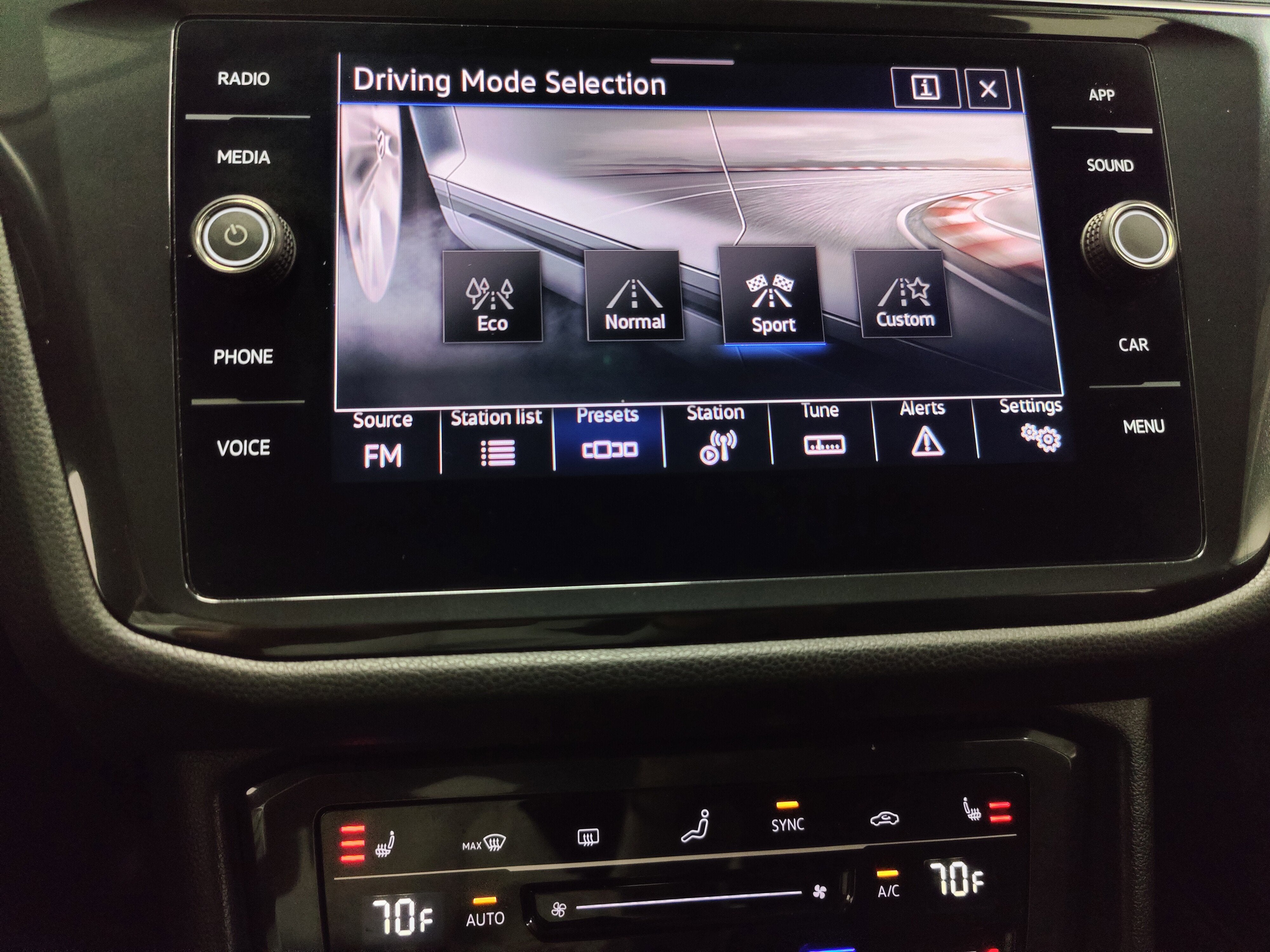 2022 Volkswagen Tiguan SE AWD w/Sunroof