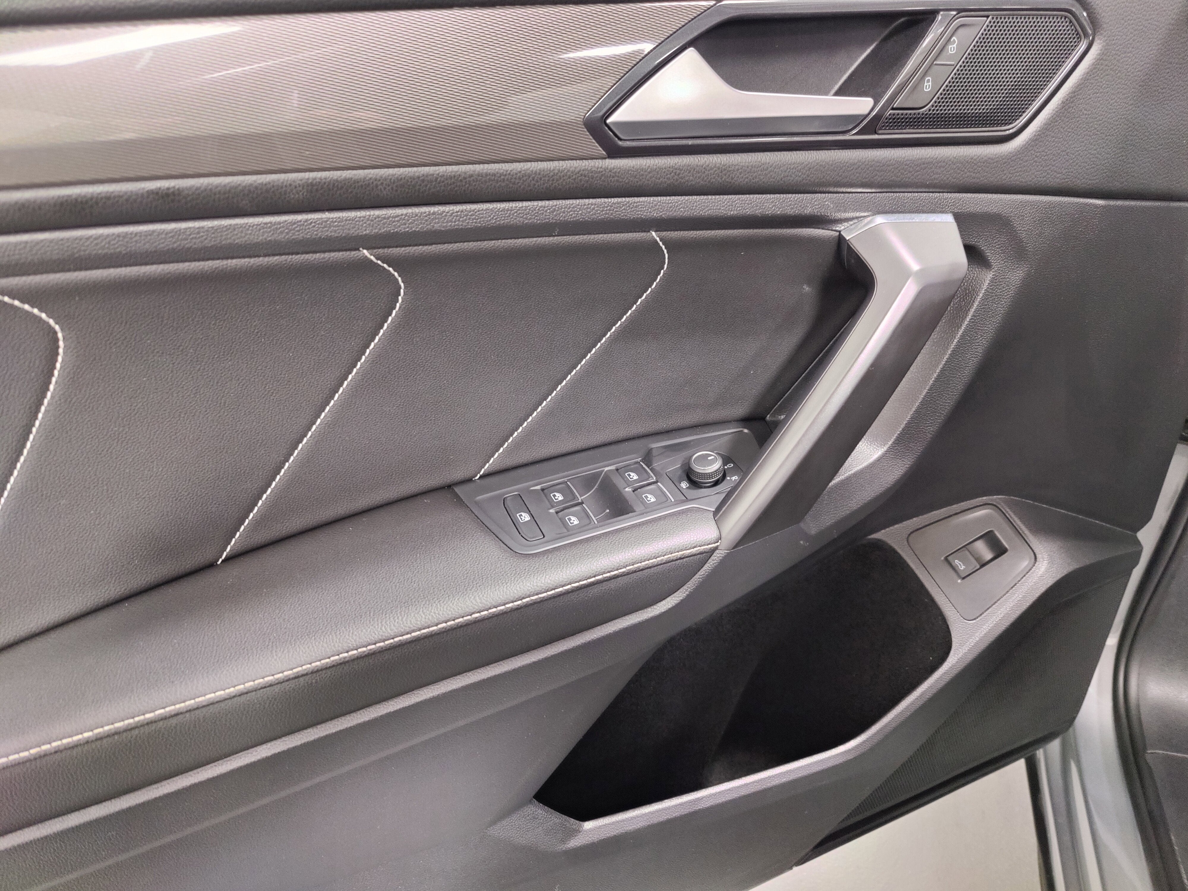 2022 Volkswagen Tiguan SE AWD w/Sunroof