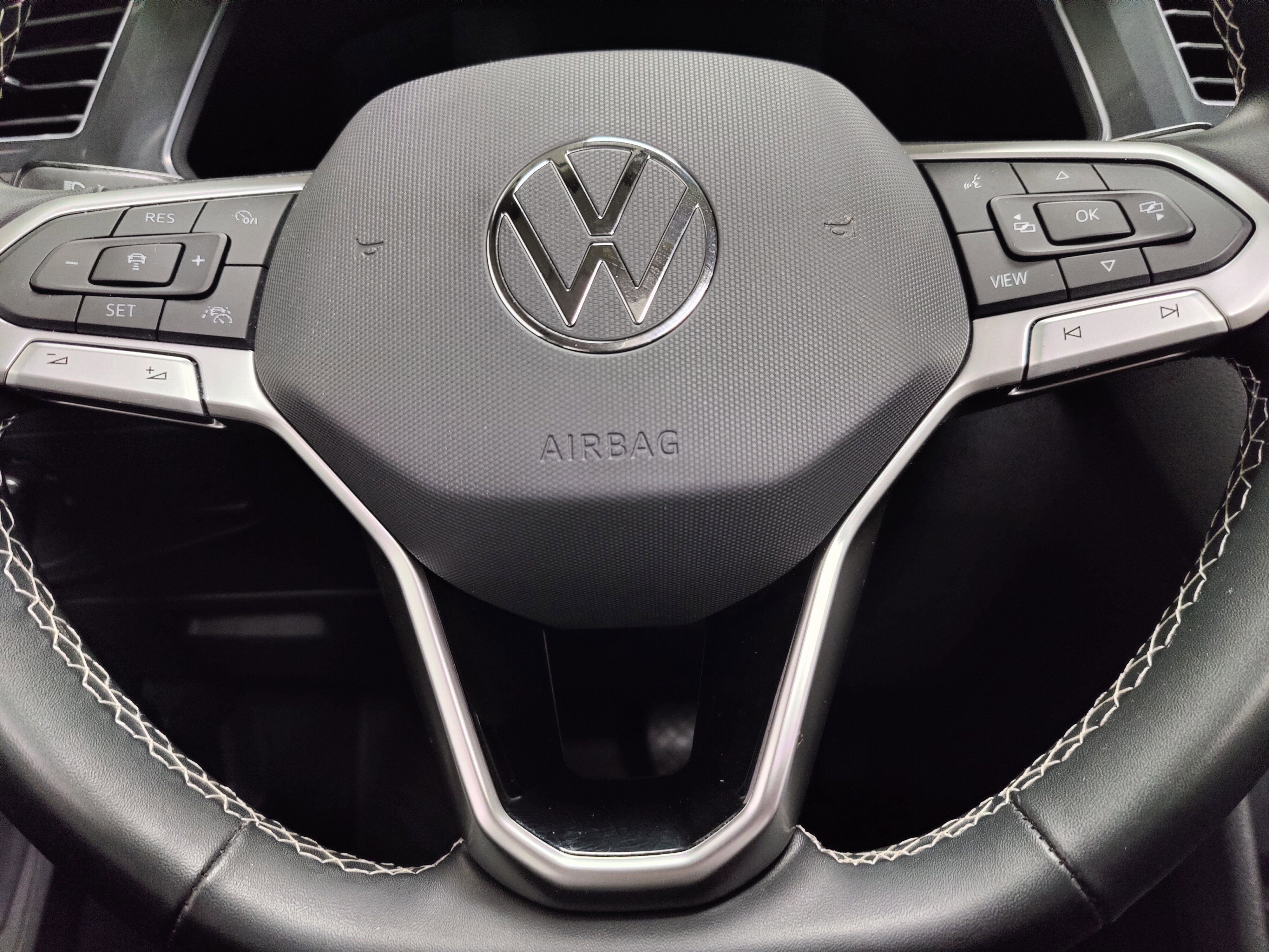2022 Volkswagen Tiguan SE AWD w/Sunroof