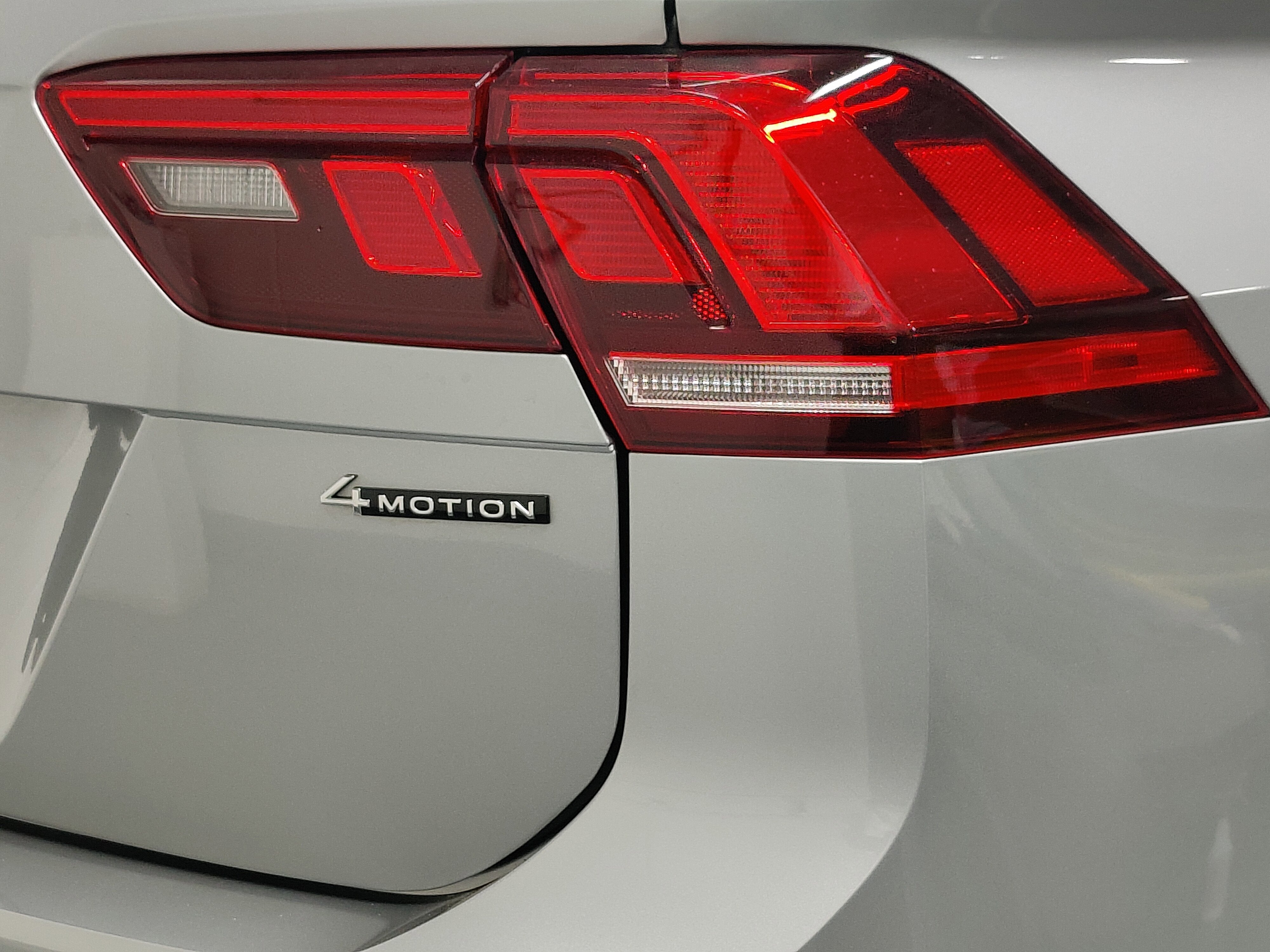 2022 Volkswagen Tiguan SE AWD w/Sunroof