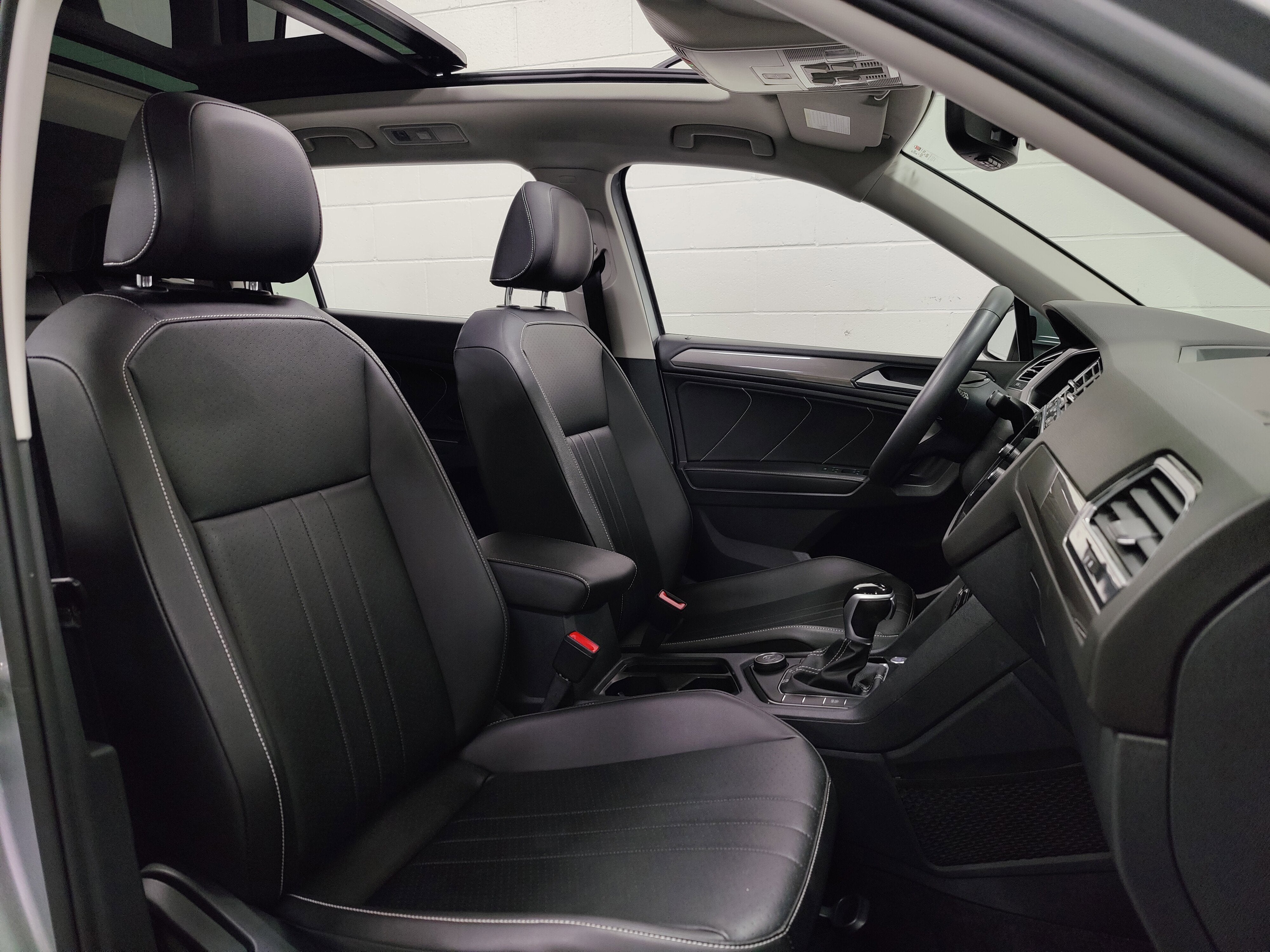 2022 Volkswagen Tiguan SE AWD w/Sunroof