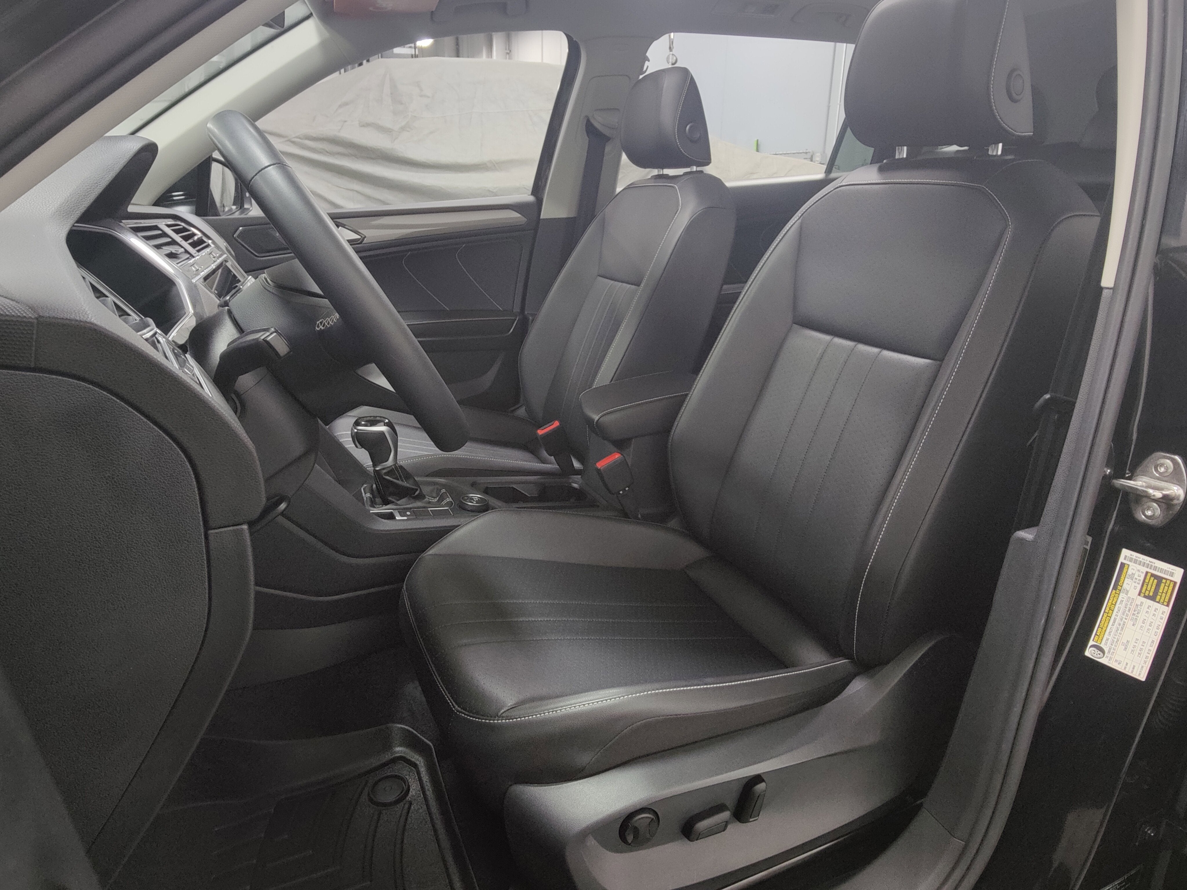 2022 Volkswagen Tiguan SE AWD w/Sunroof