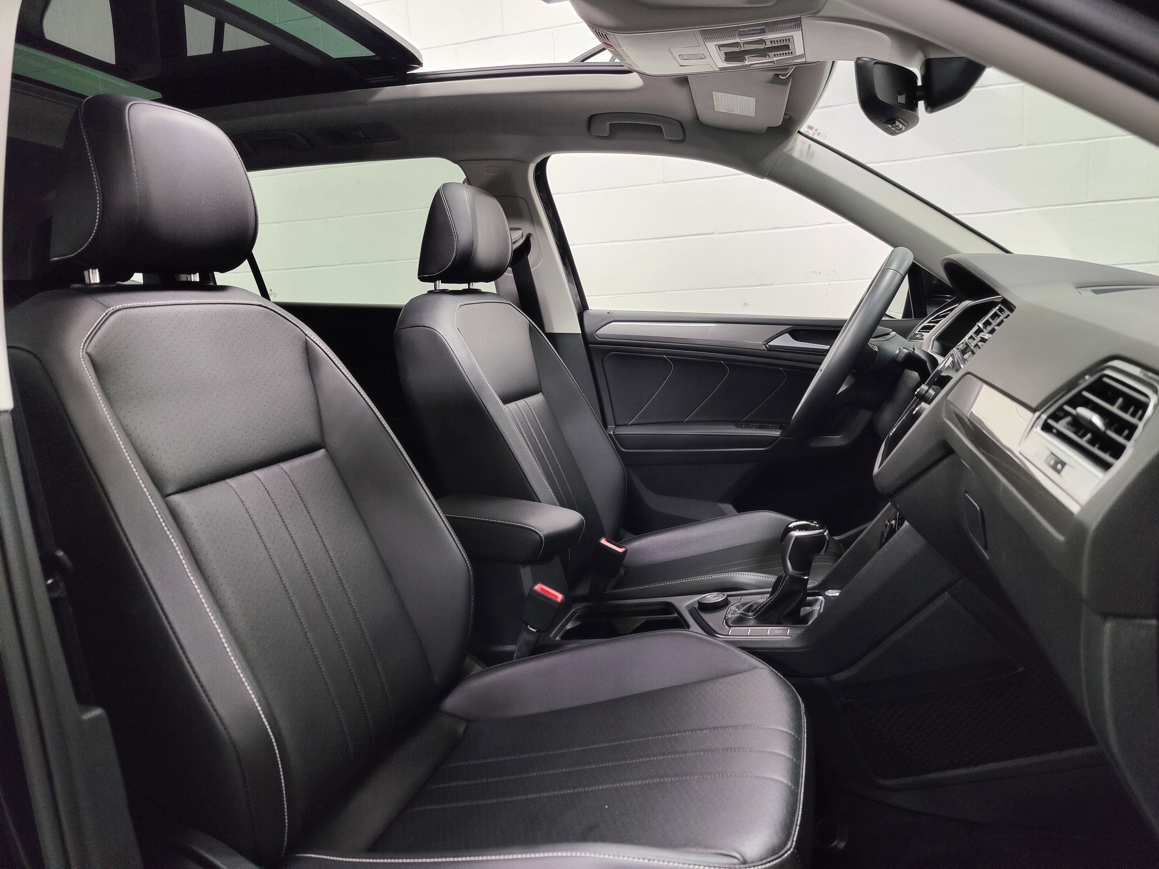 2022 Volkswagen Tiguan SE AWD w/Sunroof