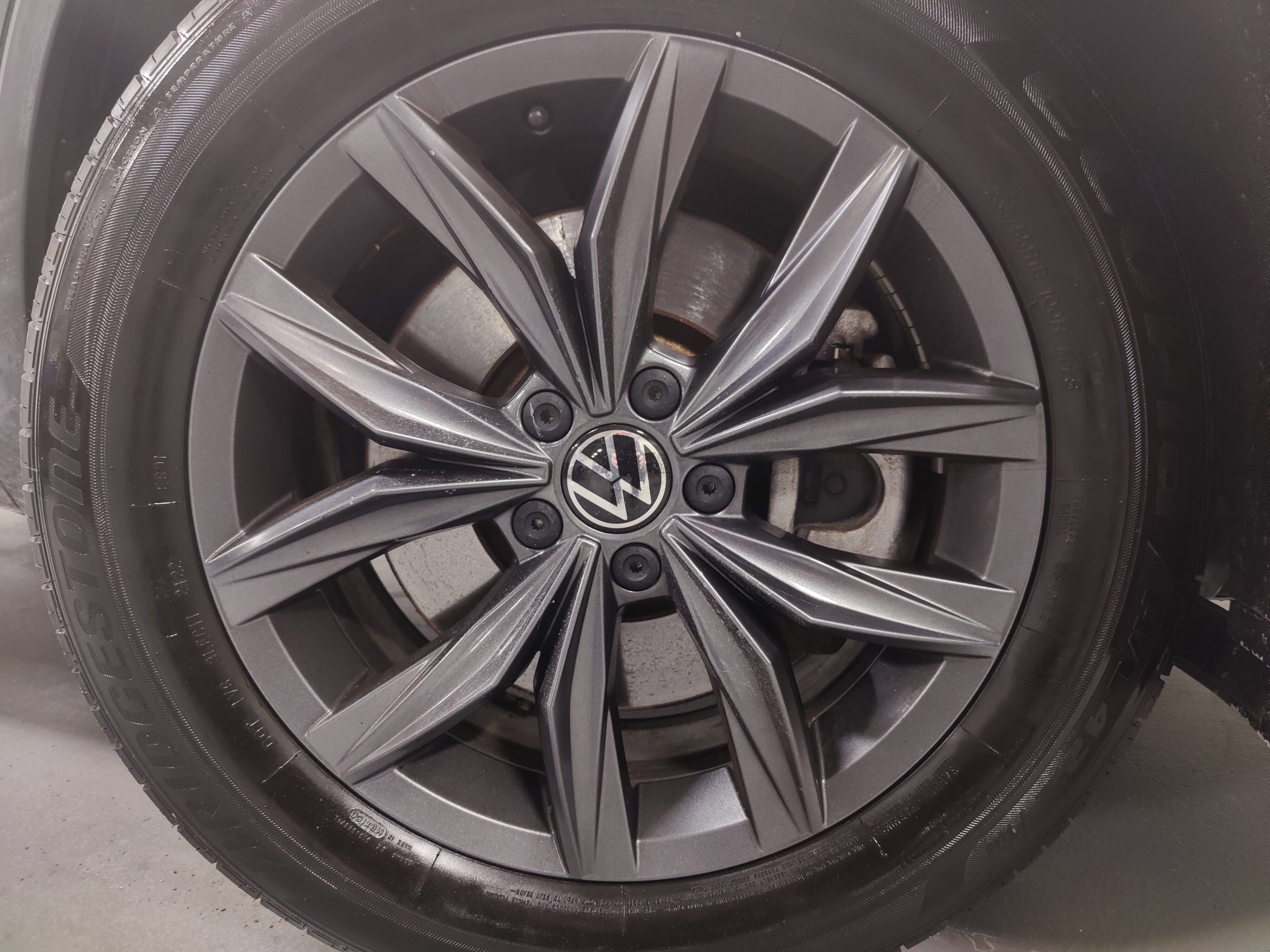 2022 Volkswagen Tiguan SE AWD w/Sunroof