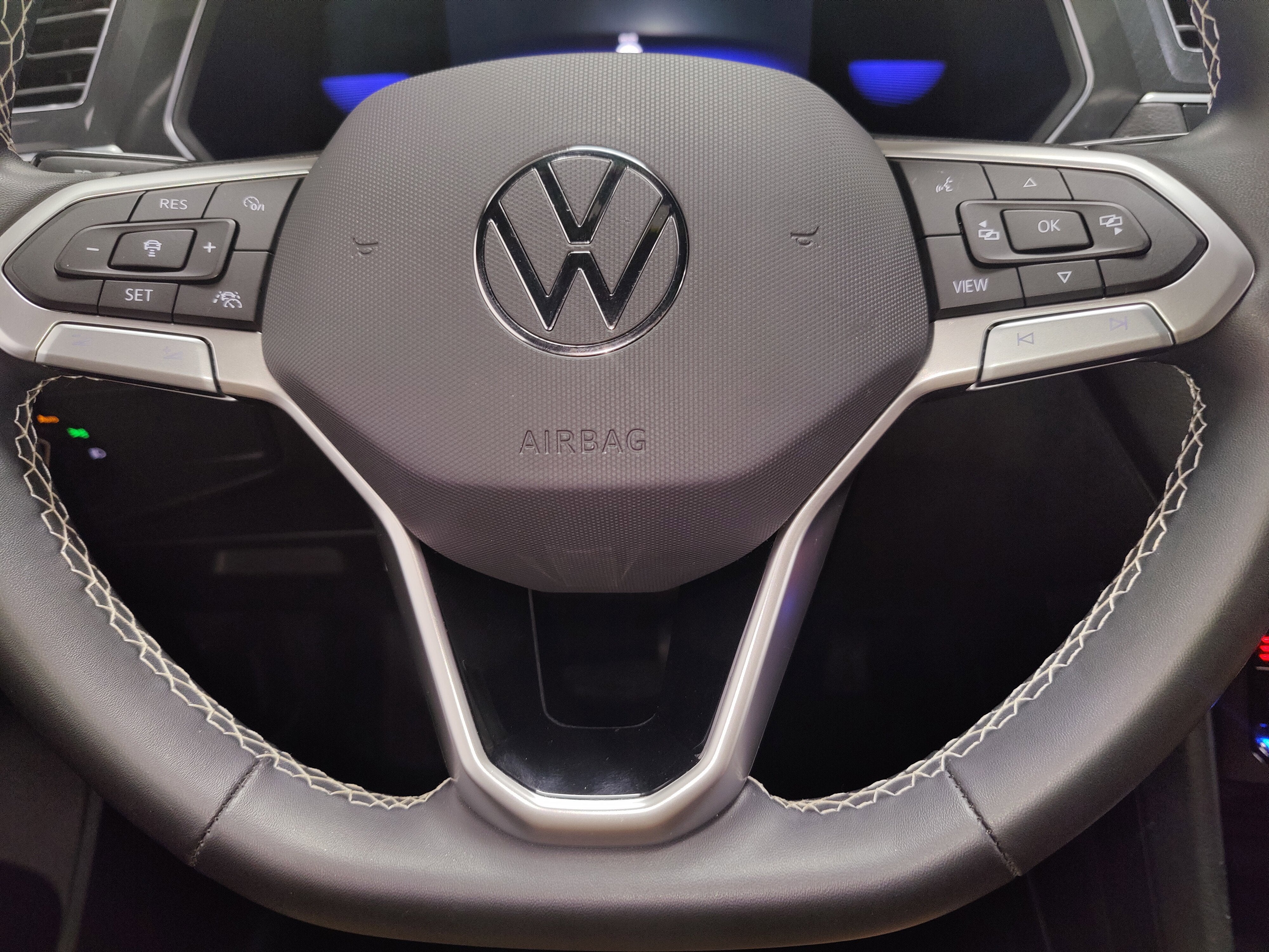 2022 Volkswagen Tiguan SE AWD w/Sunroof