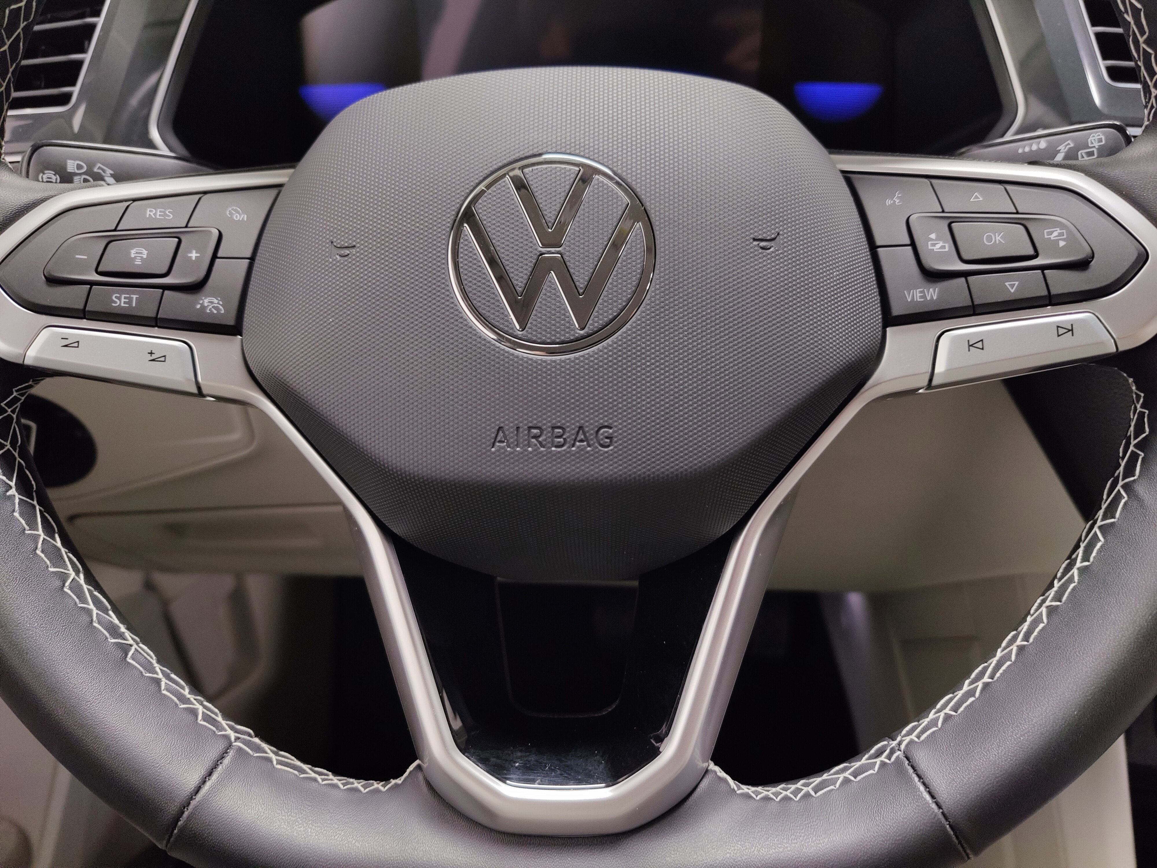 2023 Volkswagen Tiguan SE 4-Motion AWD